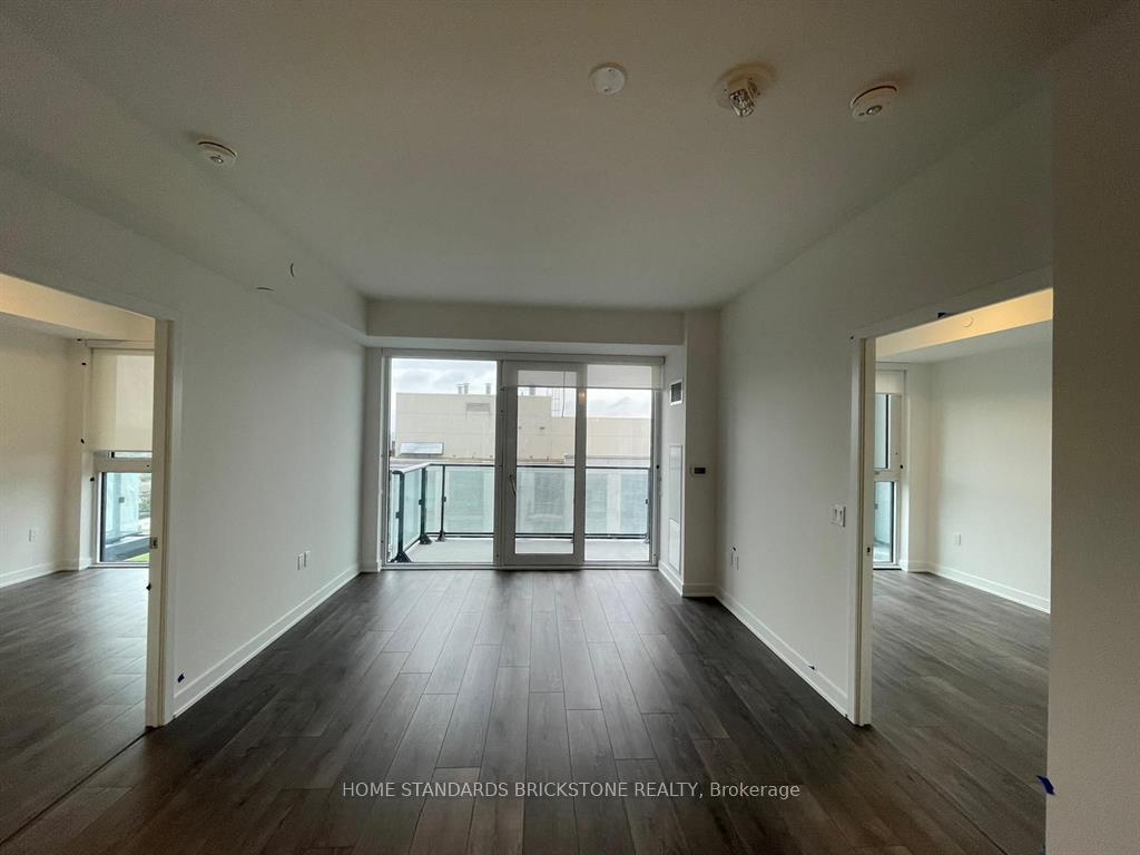 Photo 8 of Unit #1206, 105 Oneida Crescent, Richmond Hill, Langstaff — HOMEH