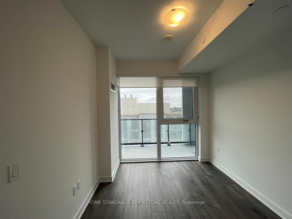 Photo 14 of Unit #1206, 105 Oneida Crescent, Richmond Hill, Langstaff — HOMEH