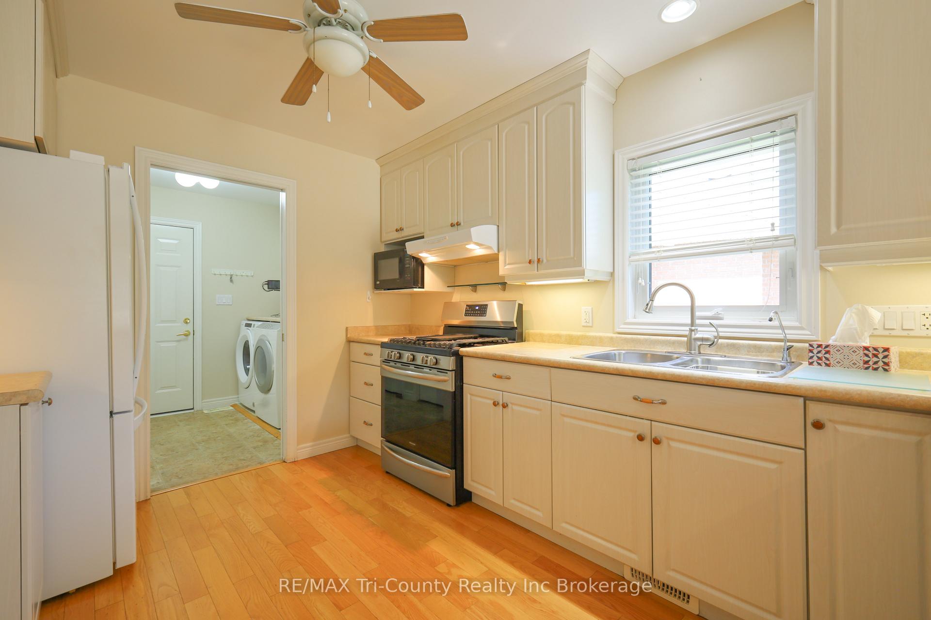 Photo 5 of 126 Weston Drive, Tillsonburg — HOMEH