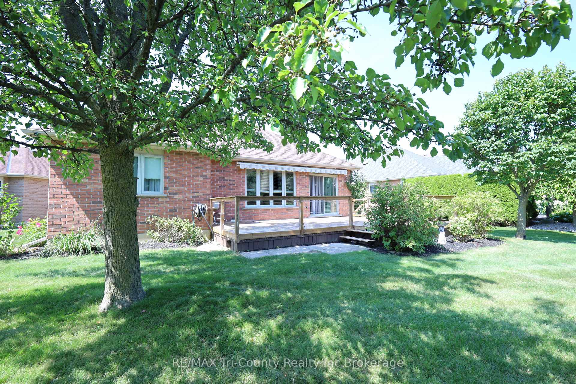 Photo 76 of 126 Weston Drive, Tillsonburg — HOMEH