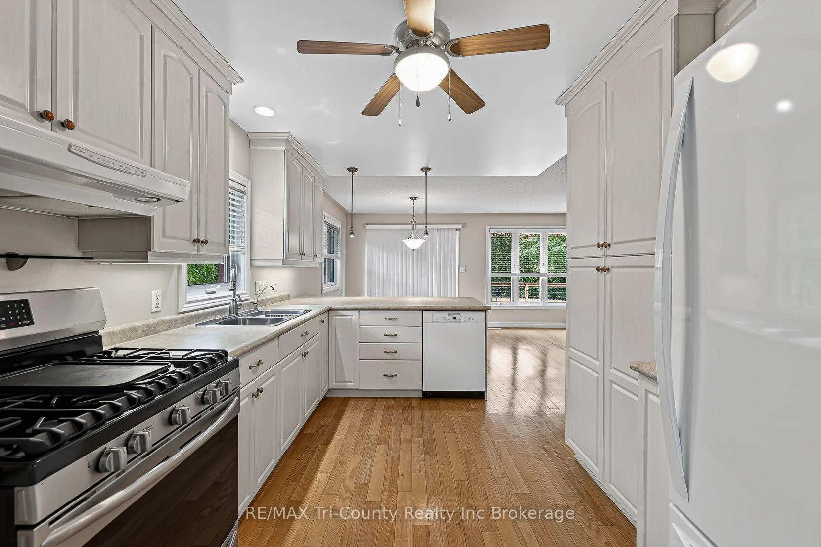 Photo 23 of 126 Weston Drive, Tillsonburg — HOMEH