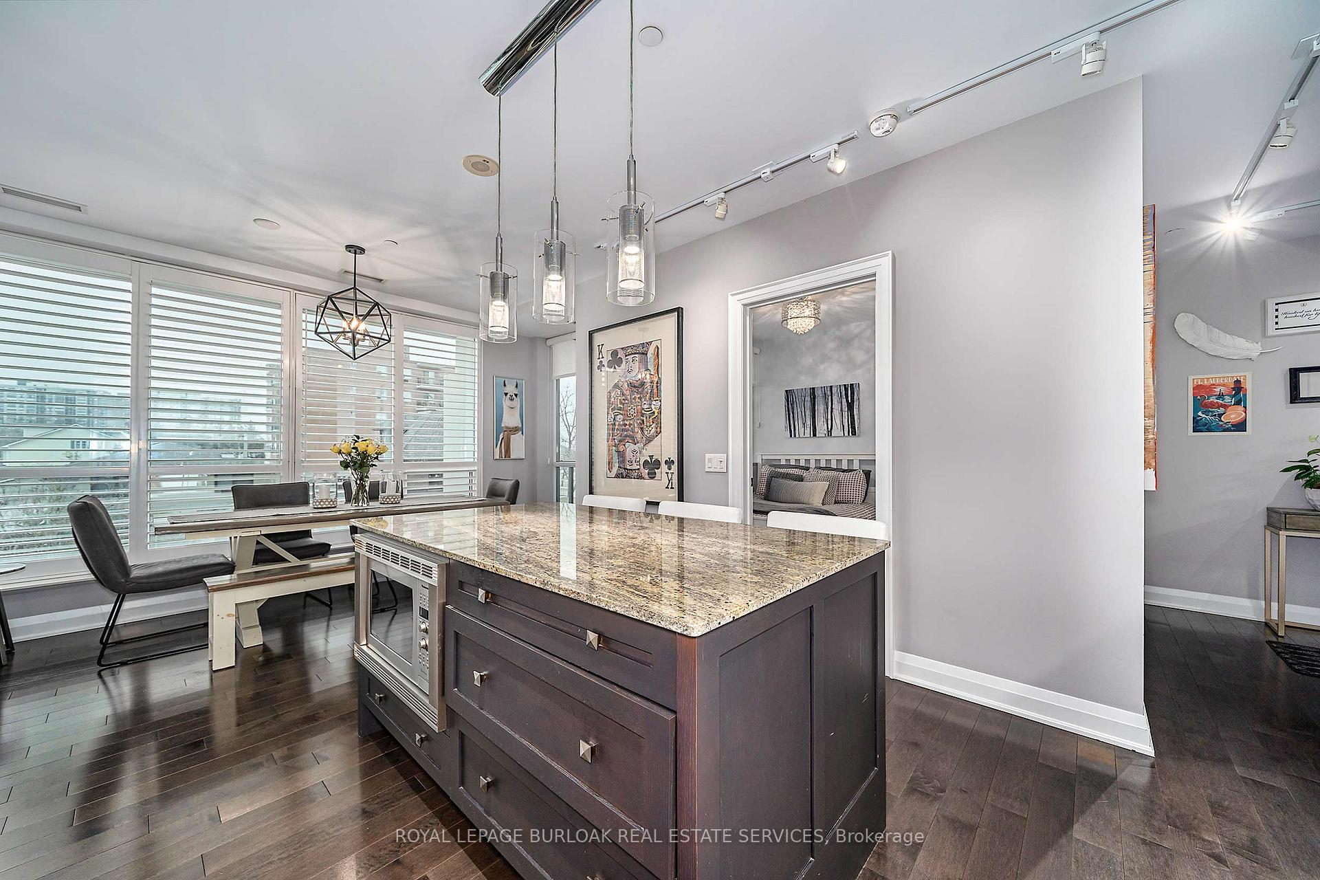 Photo 10 of Unit 206, 11 Bronte Road, Oakville, Bronte — HOMEH