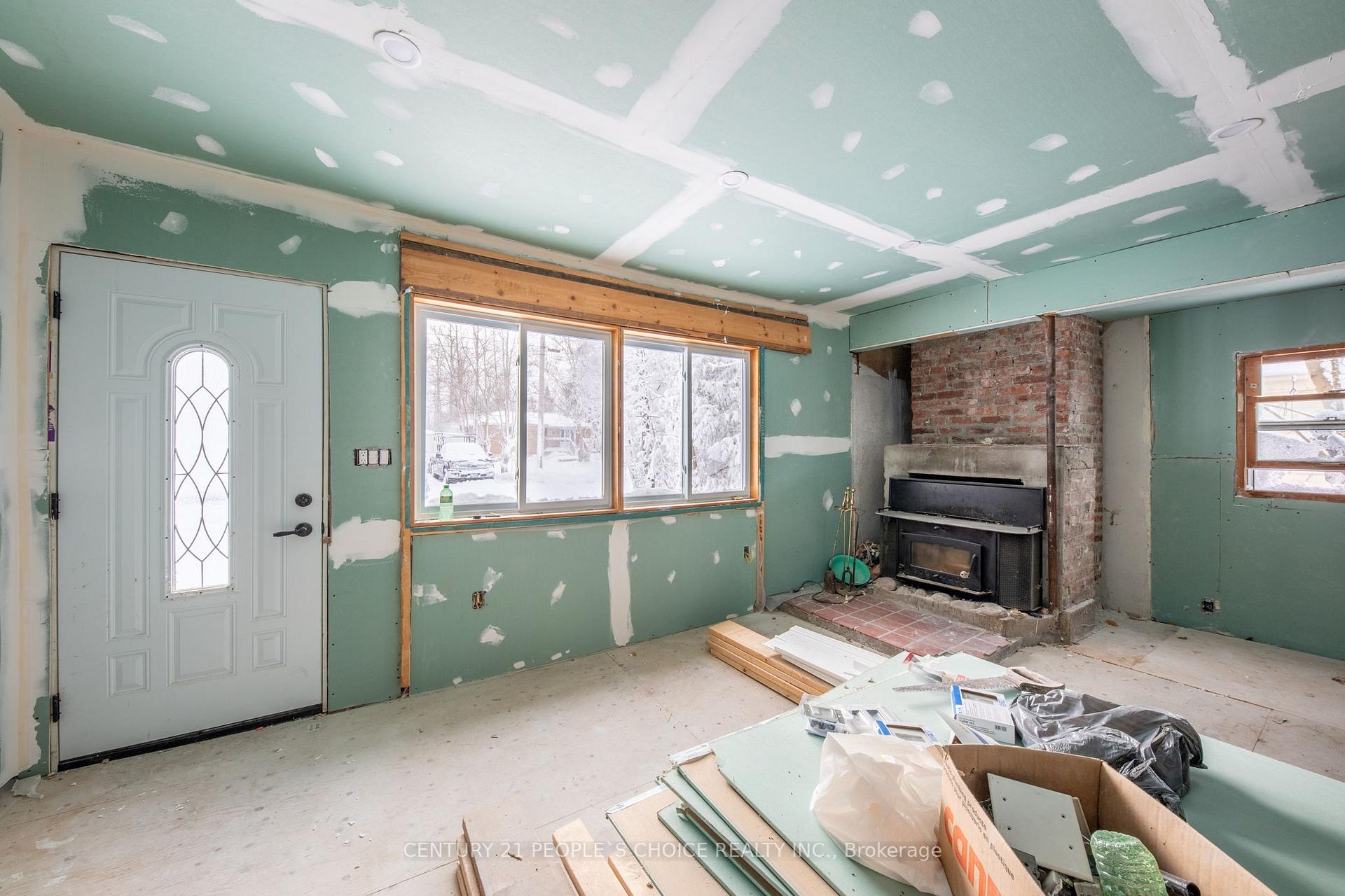 Photo 7 of 250 Kingfisher Avenue, Tay, Port McNicoll — HOMEH