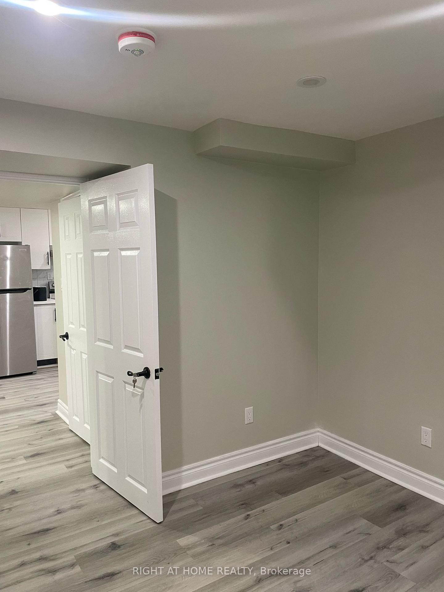 Photo 6 of 292 Windfield Farm Drive, Oshawa, Windfields — HOMEH