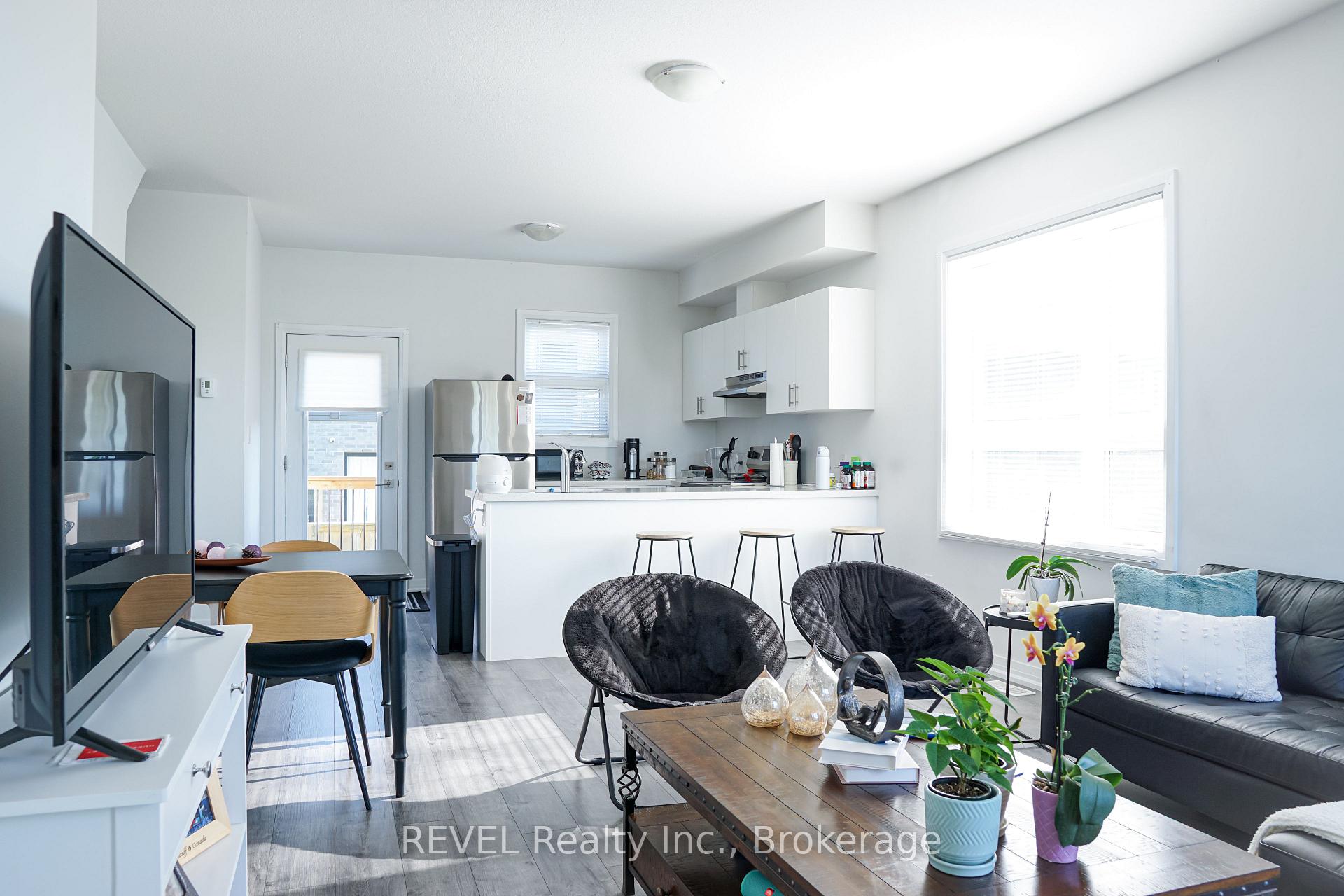 Photo 1 of Unit 111, 6705 Cropp Street, Niagara Falls, Morrison — HOMEH