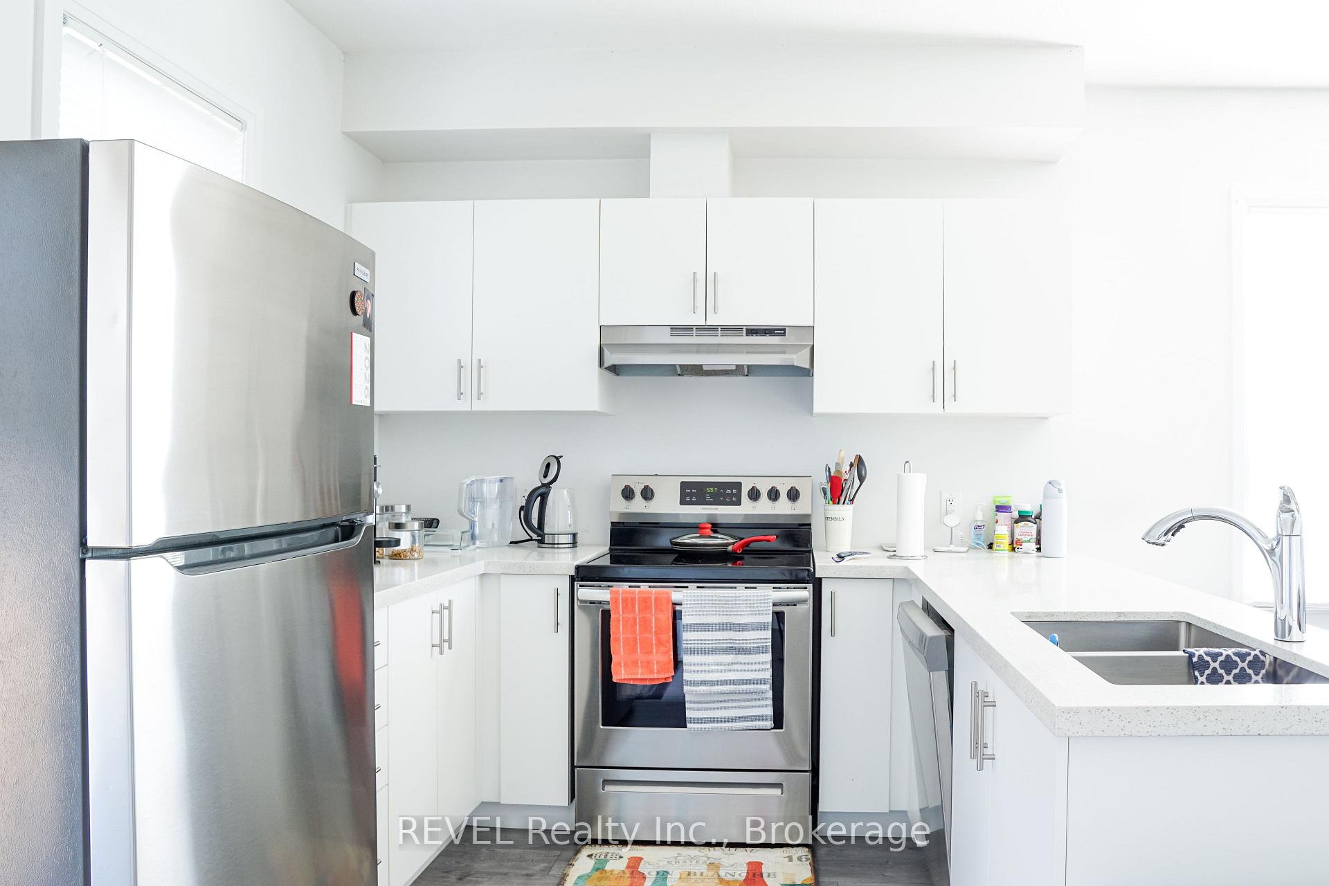 Photo 7 of Unit 111, 6705 Cropp Street, Niagara Falls, Morrison — HOMEH