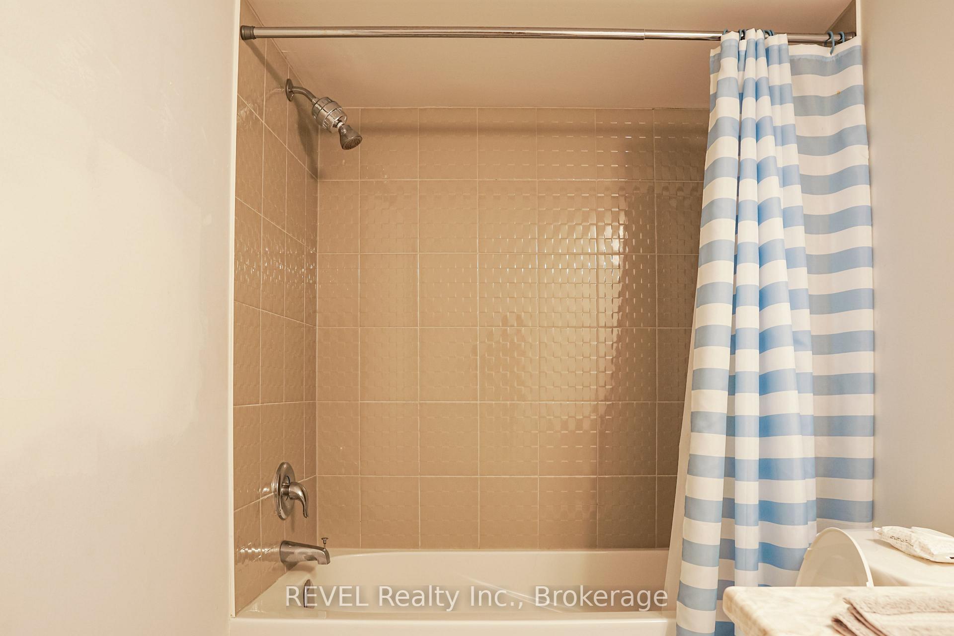 Photo 18 of Unit 111, 6705 Cropp Street, Niagara Falls, Morrison — HOMEH