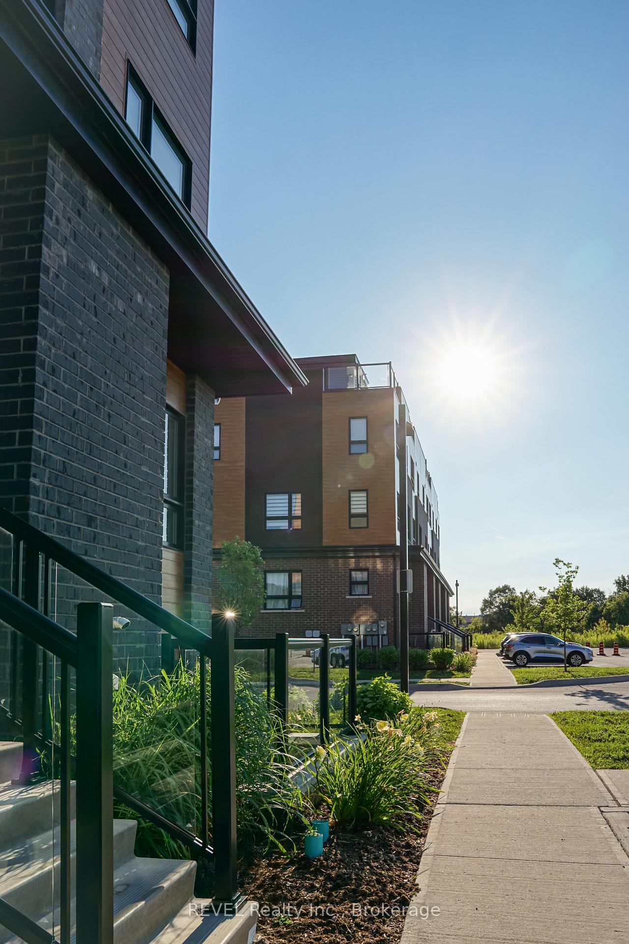 Photo 25 of Unit 111, 6705 Cropp Street, Niagara Falls, Morrison — HOMEH
