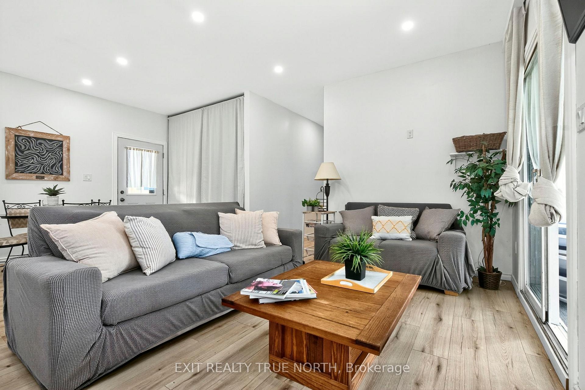 Photo 6 of 19 Vics Road, Midland — HOMEH