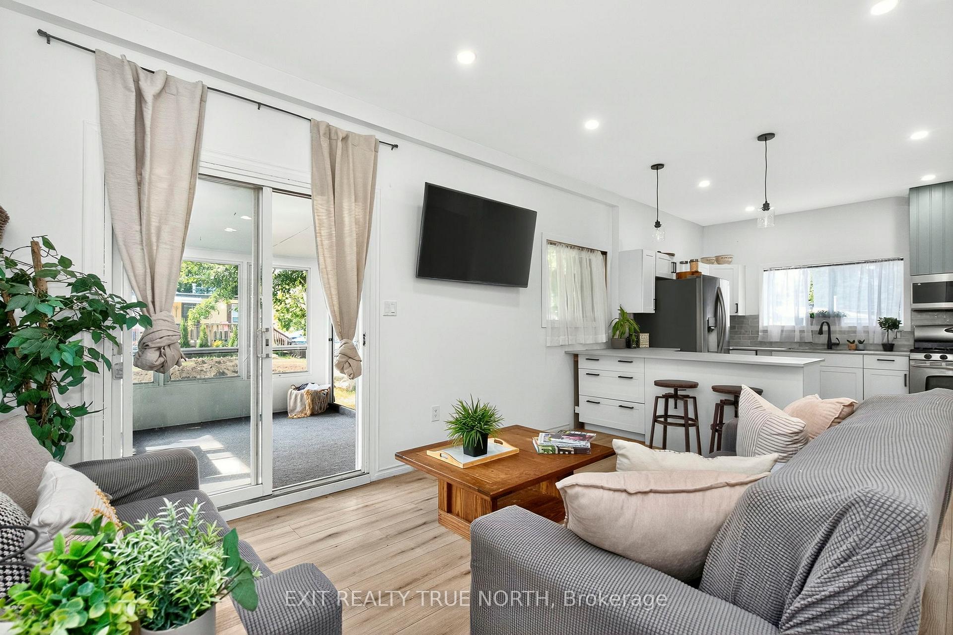 Photo 7 of 19 Vics Road, Midland — HOMEH
