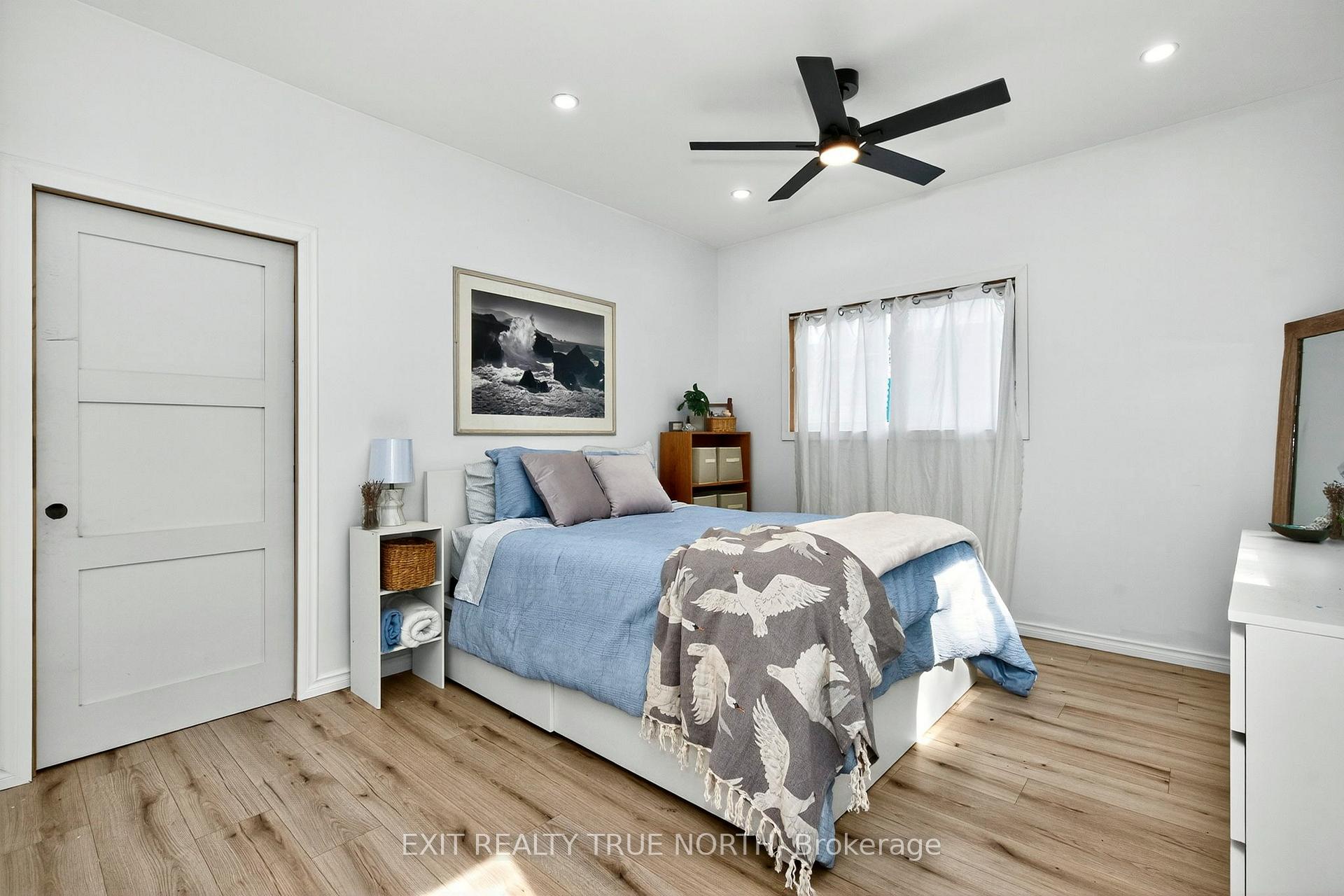 Photo 10 of 19 Vics Road, Midland — HOMEH
