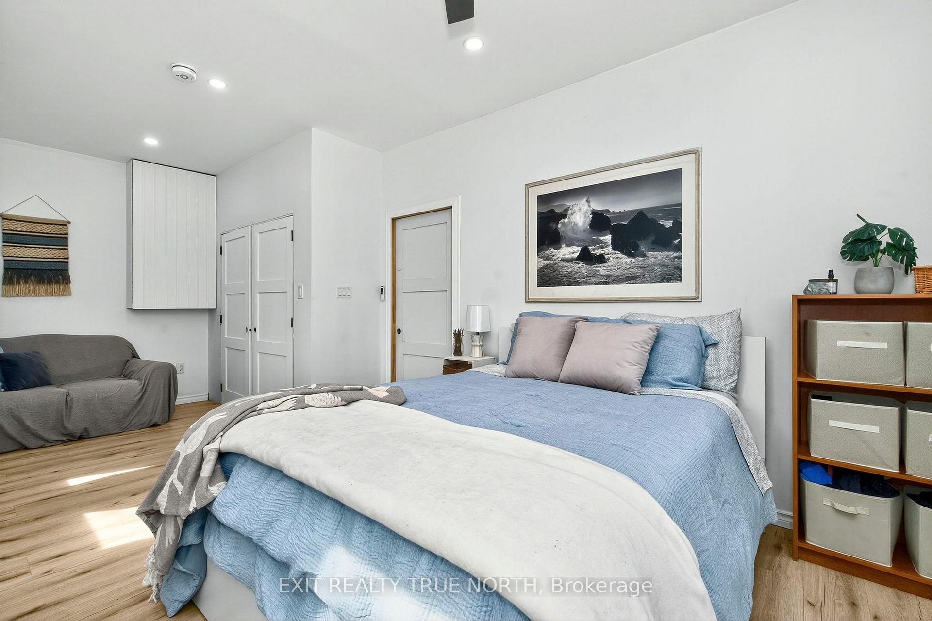 Photo 11 of 19 Vics Road, Midland — HOMEH