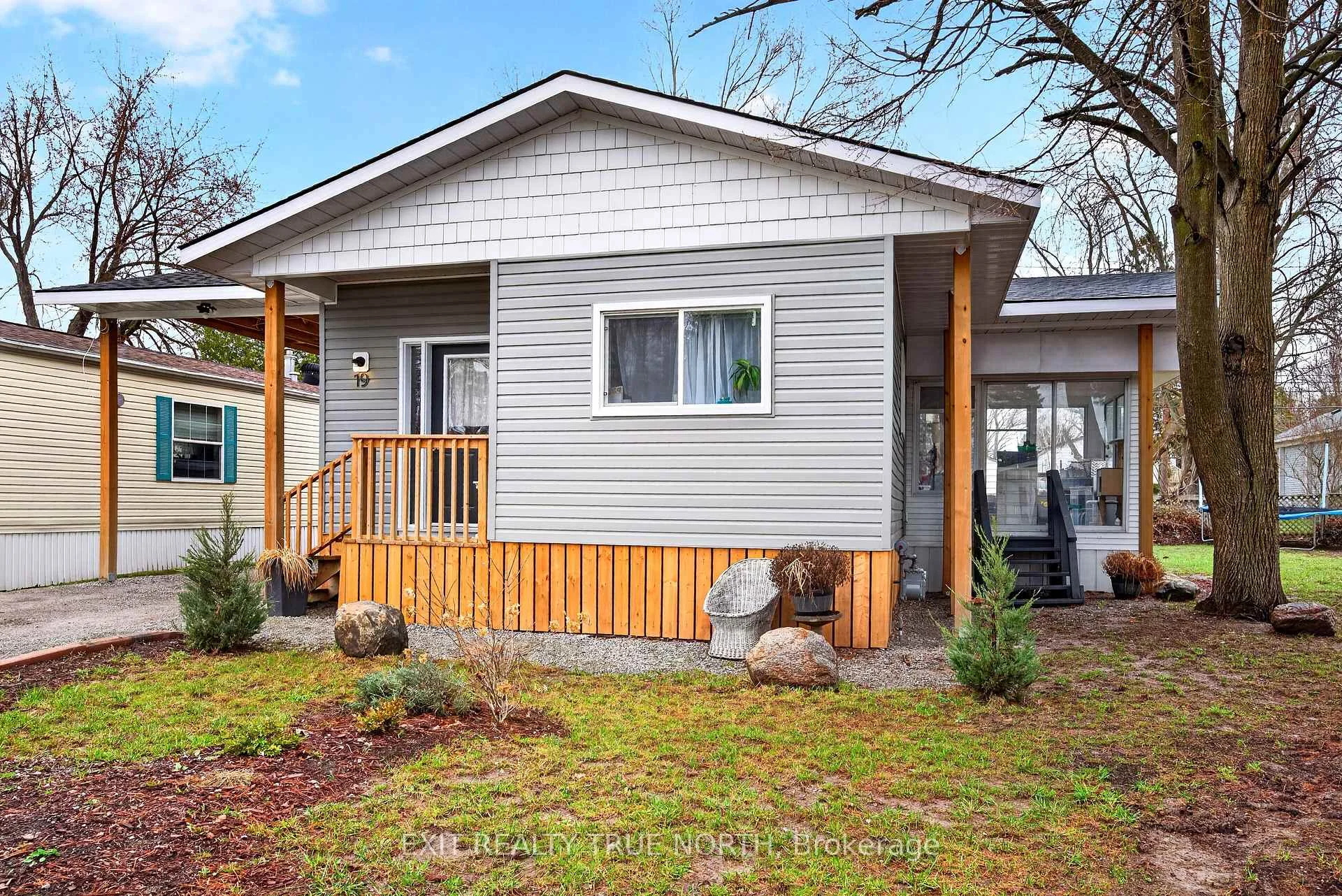 Photo 19 of 19 Vics Road, Midland — HOMEH