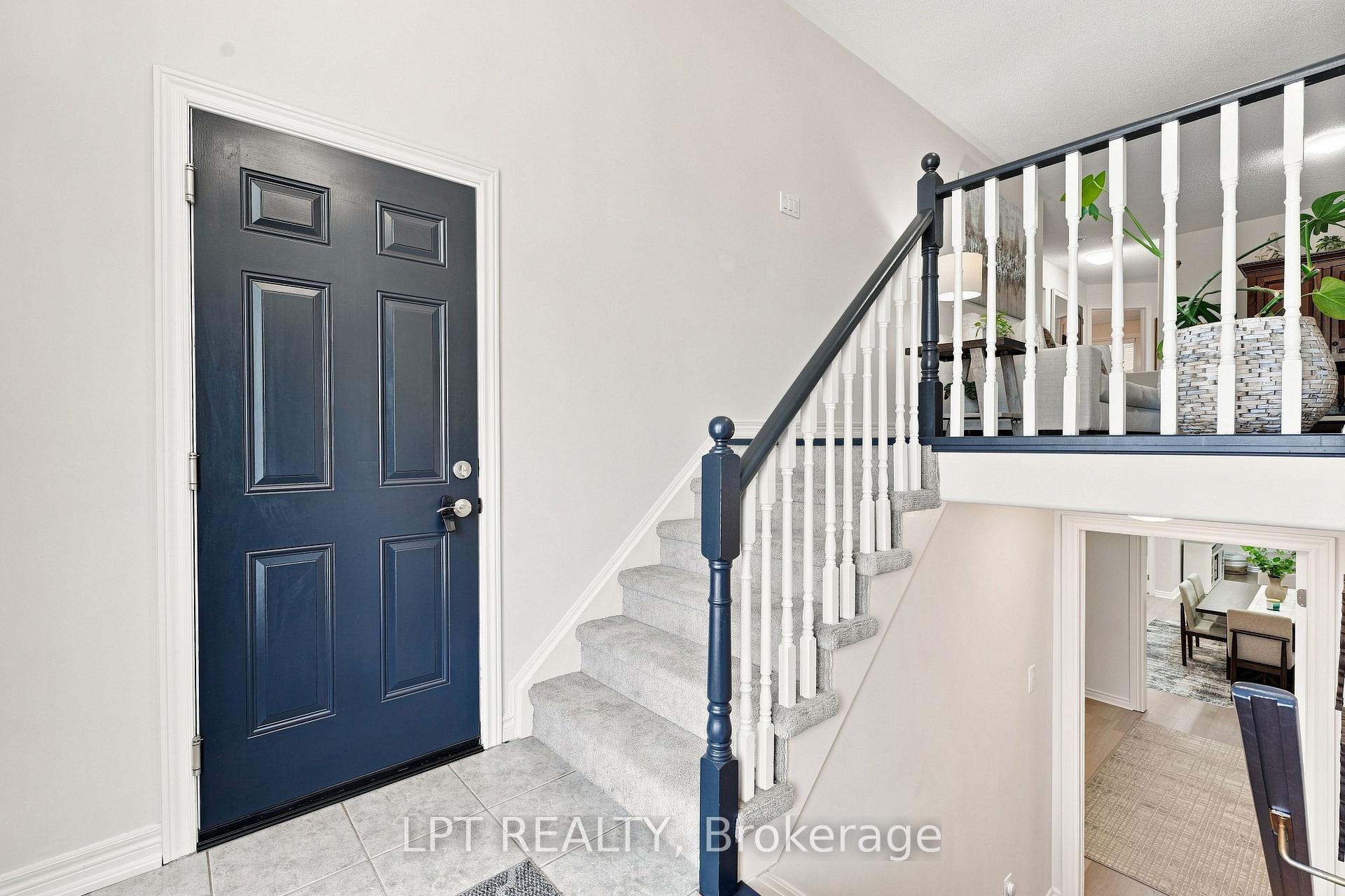 Photo 5 of 4 Lister Drive, Barrie, Holly — HOMEH