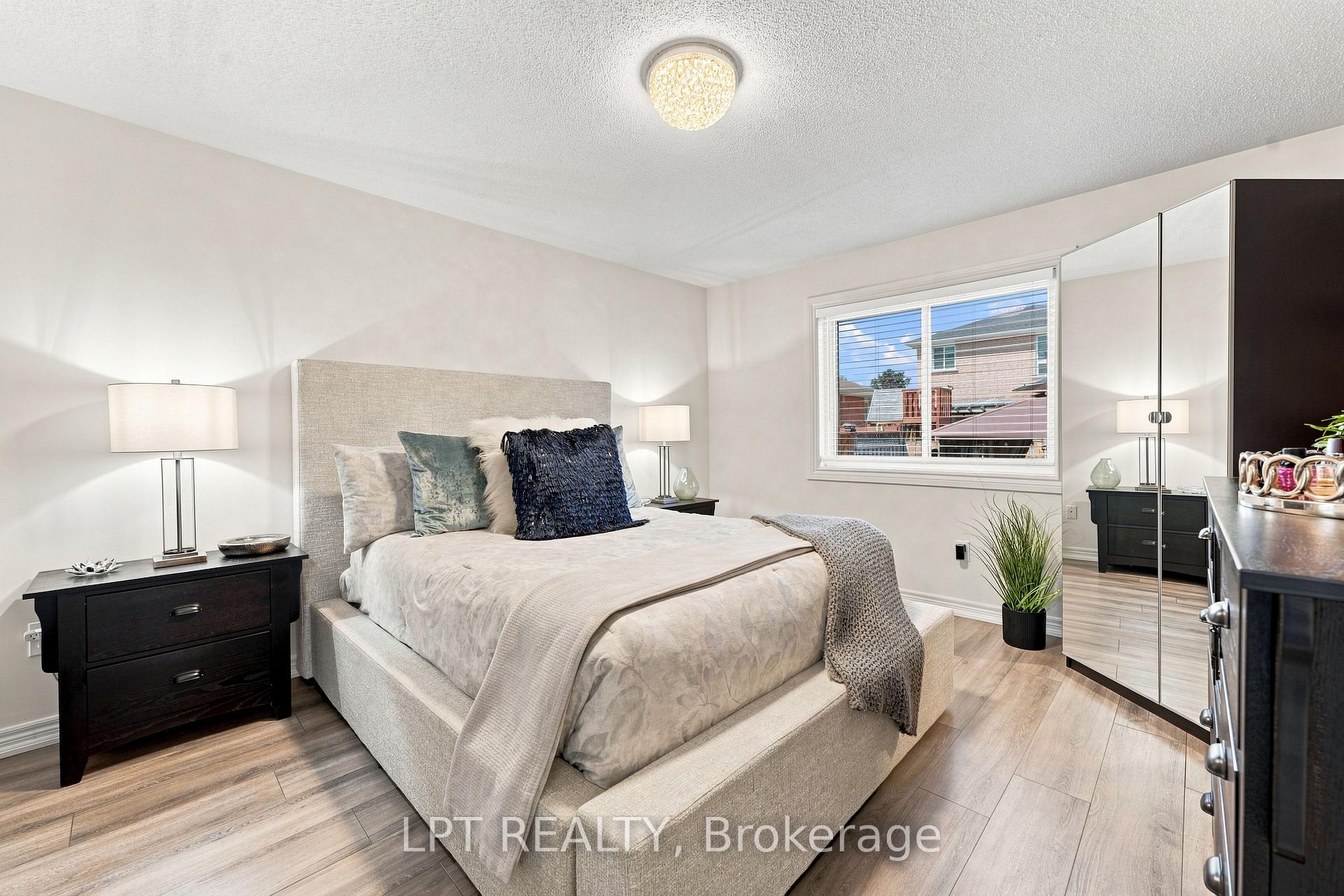 Photo 13 of 4 Lister Drive, Barrie, Holly — HOMEH