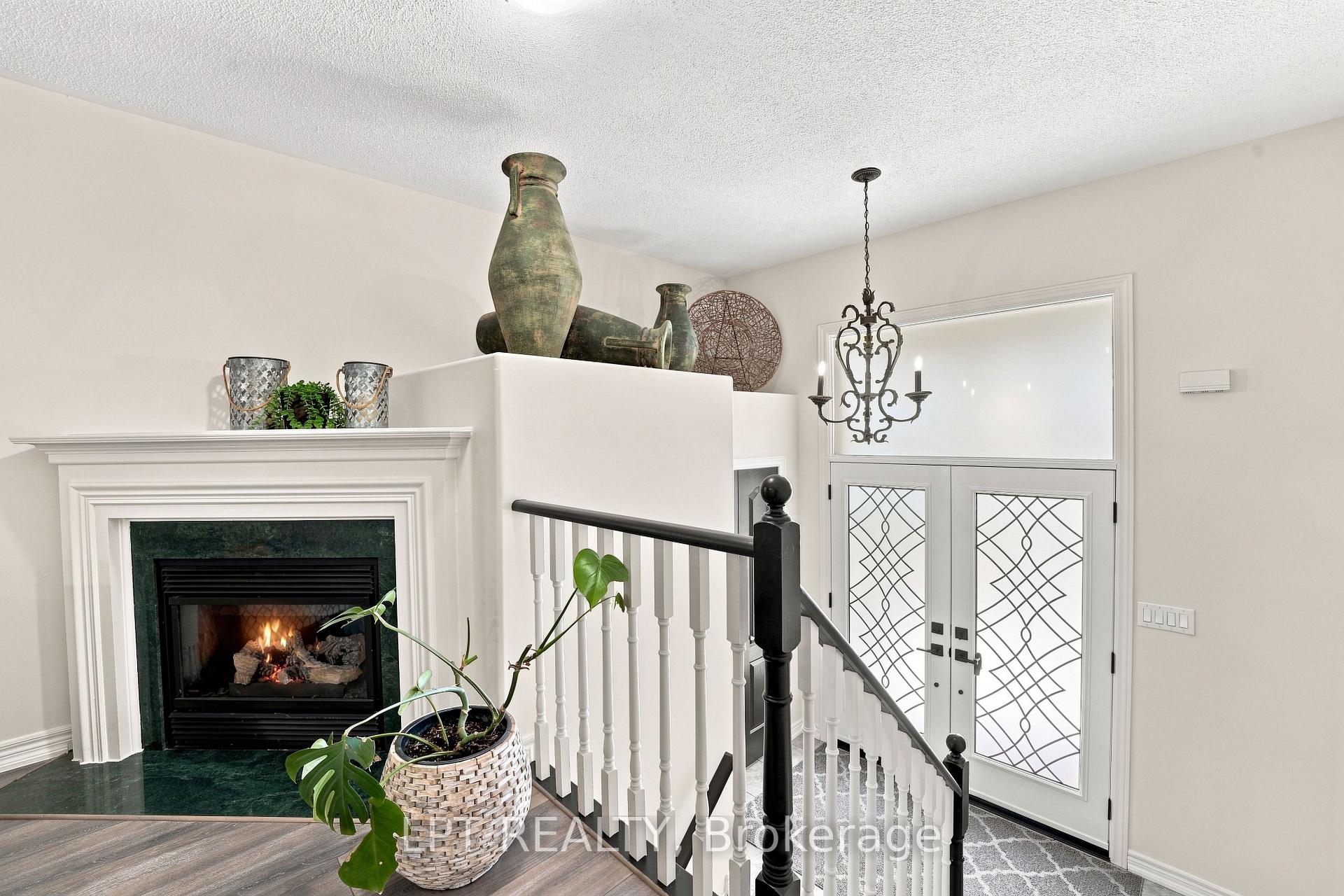 Photo 19 of 4 Lister Drive, Barrie, Holly — HOMEH