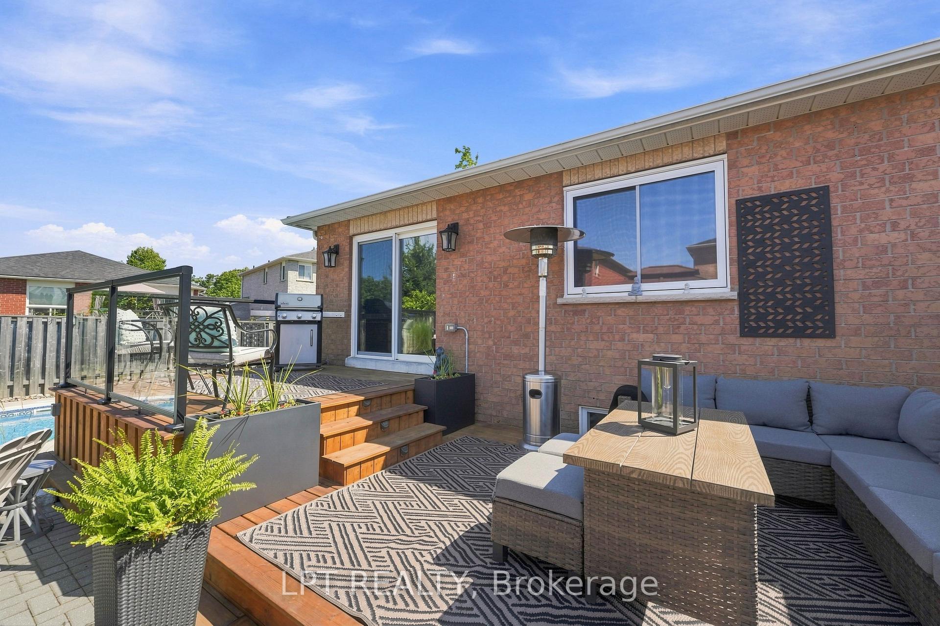 Photo 36 of 4 Lister Drive, Barrie, Holly — HOMEH