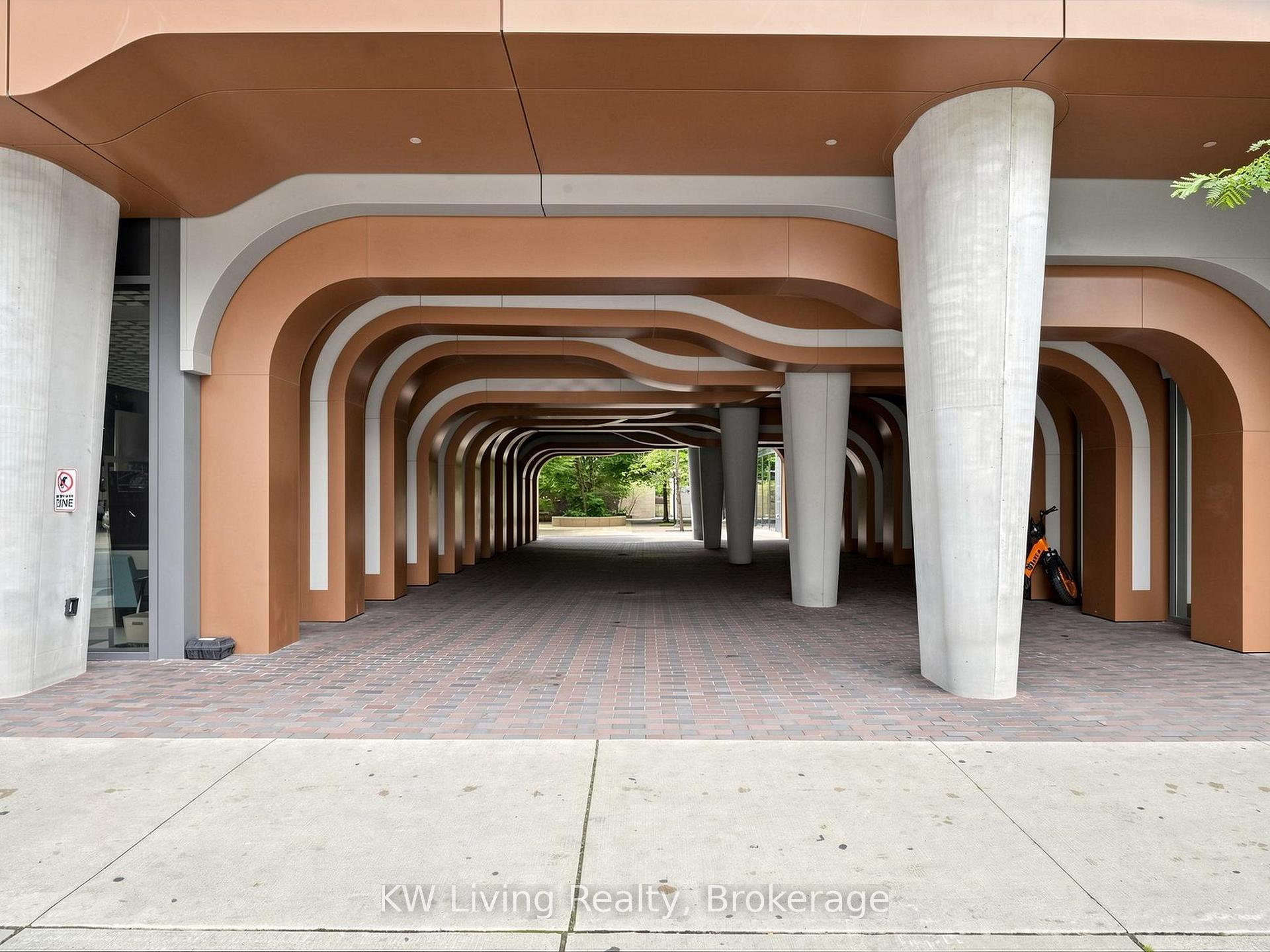 Photo 49 of Unit 3, Adelaide 525 Street, Toronto, Waterfront Communities — HOMEH