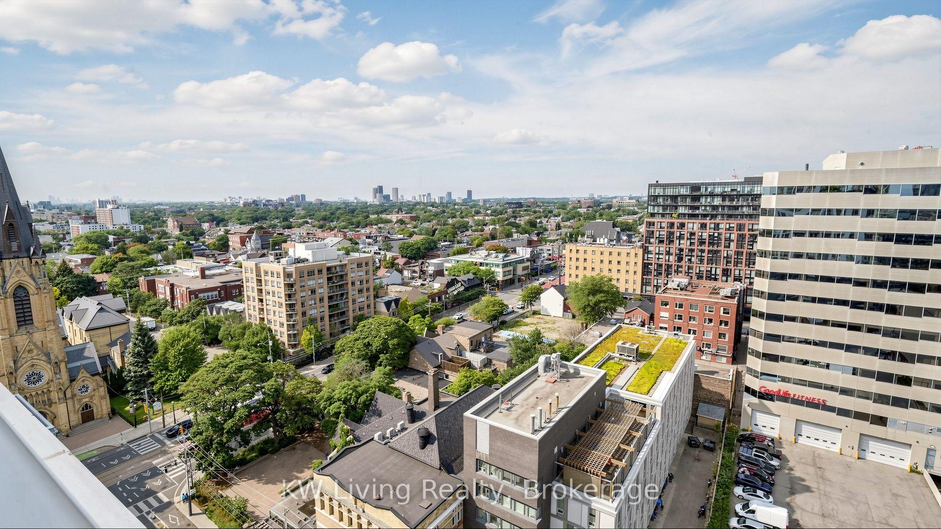 Photo 4 of Unit 3, Adelaide 525 Street, Toronto, Waterfront Communities — HOMEH