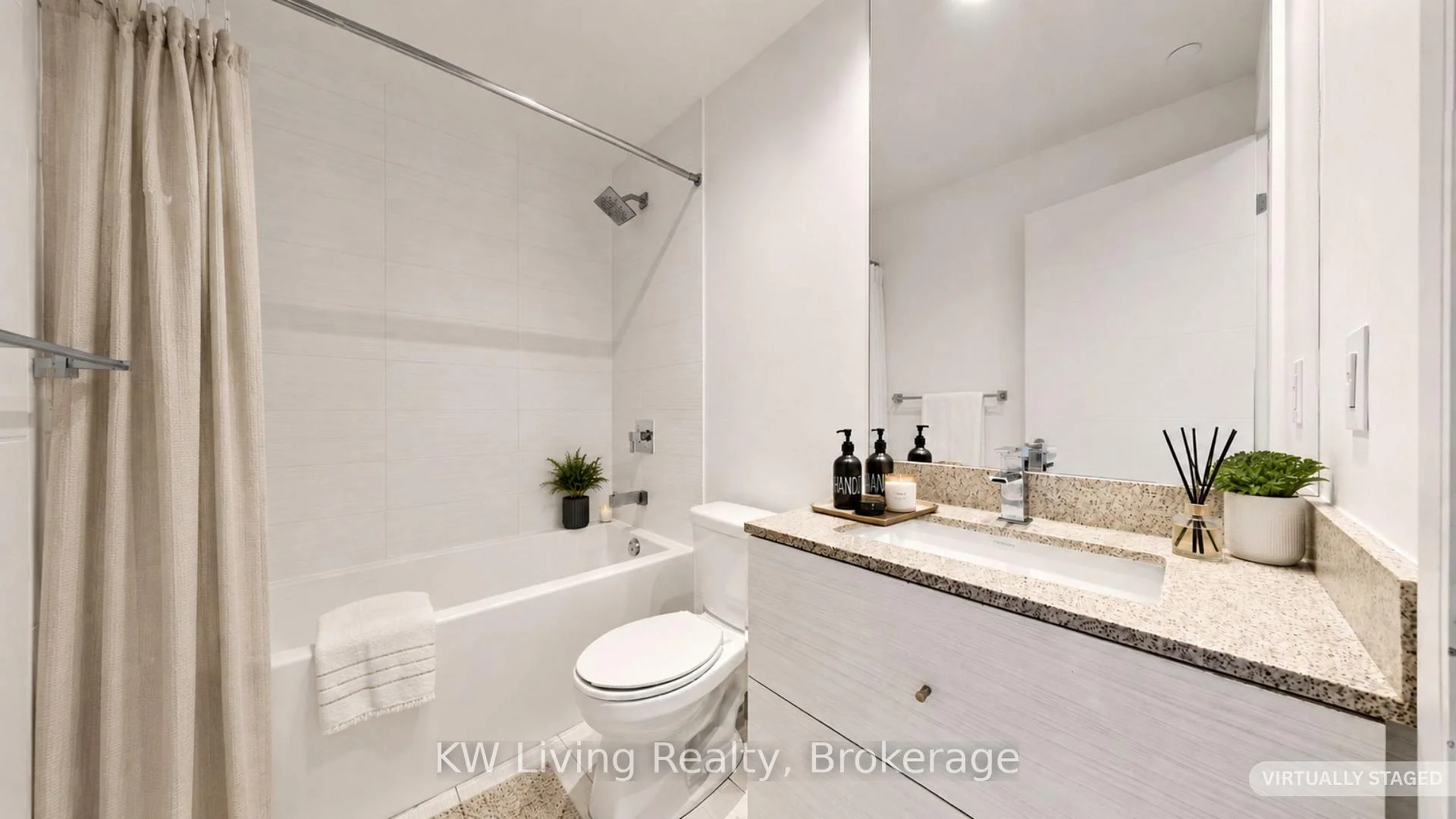 Photo 46 of Unit 3, Adelaide 525 Street, Toronto, Waterfront Communities — HOMEH