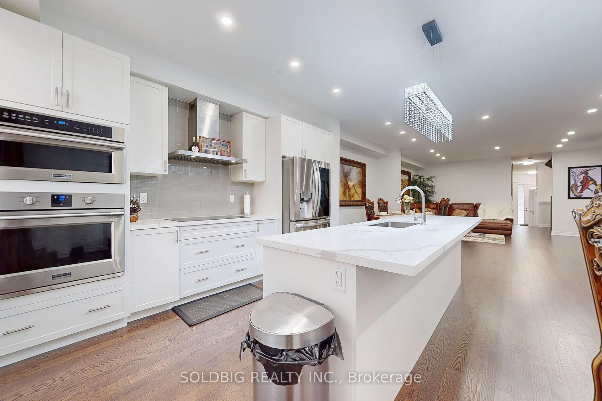 Photo 11 of 1265 Chee Chee Landing, Milton, Ford — HOMEH