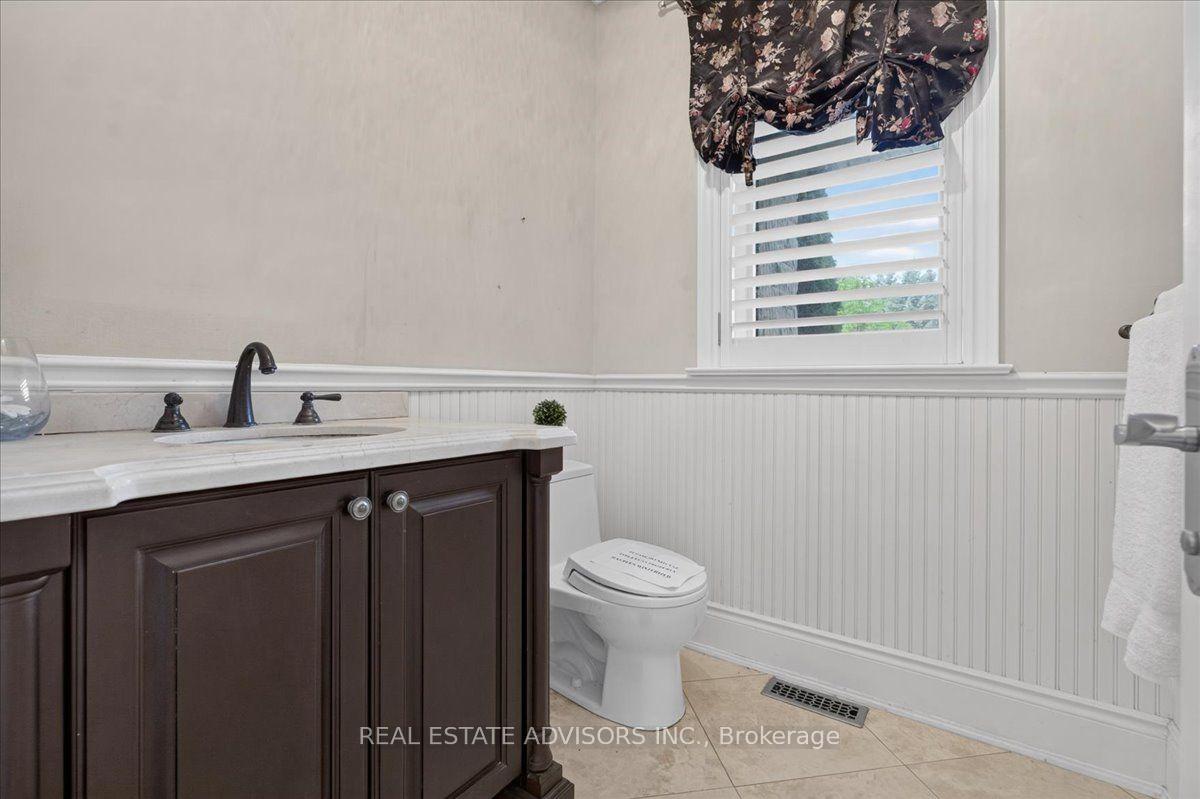 Photo 20 of 43 Grayfield Drive, Whitchurch-Stouffville, Ballantrae — HOMEH