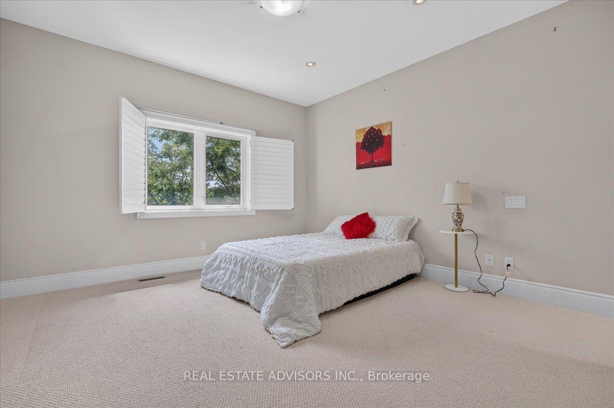 Photo 38 of 43 Grayfield Drive, Whitchurch-Stouffville, Ballantrae — HOMEH