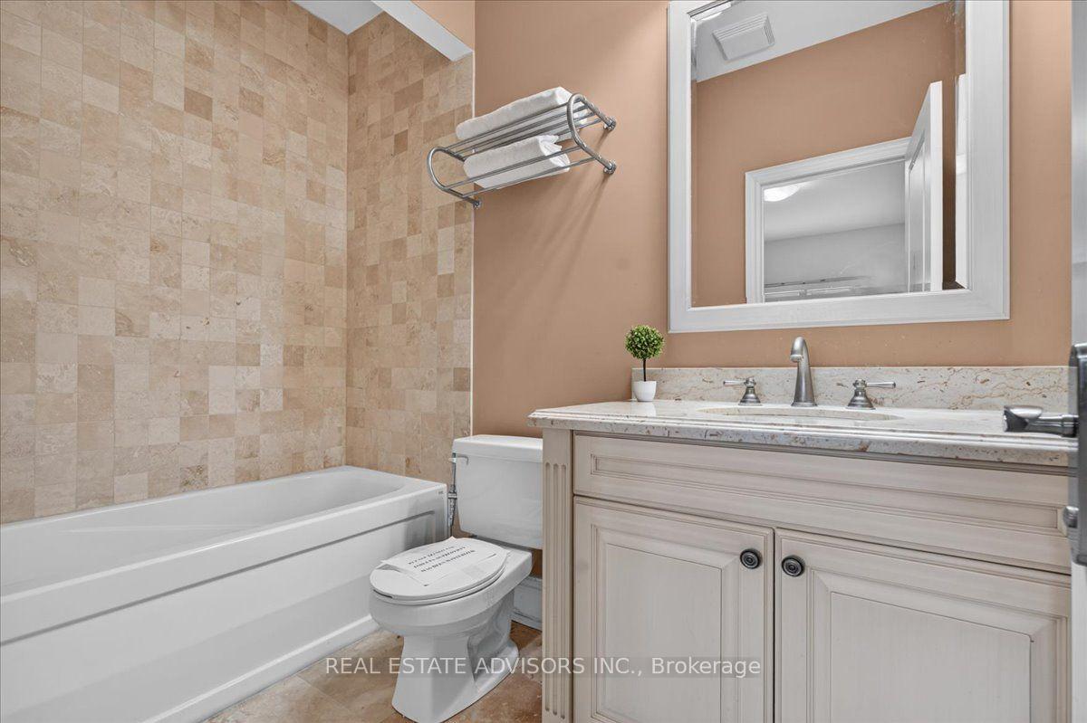 Photo 44 of 43 Grayfield Drive, Whitchurch-Stouffville, Ballantrae — HOMEH