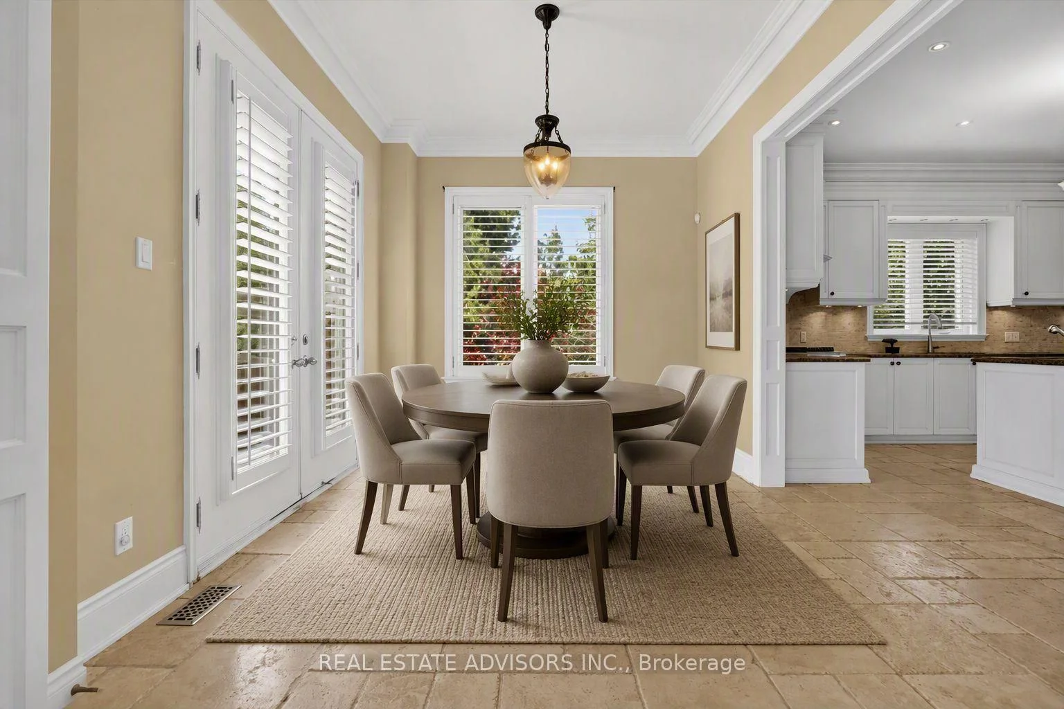 Photo 7 of 43 Grayfield Drive, Whitchurch-Stouffville, Ballantrae — HOMEH