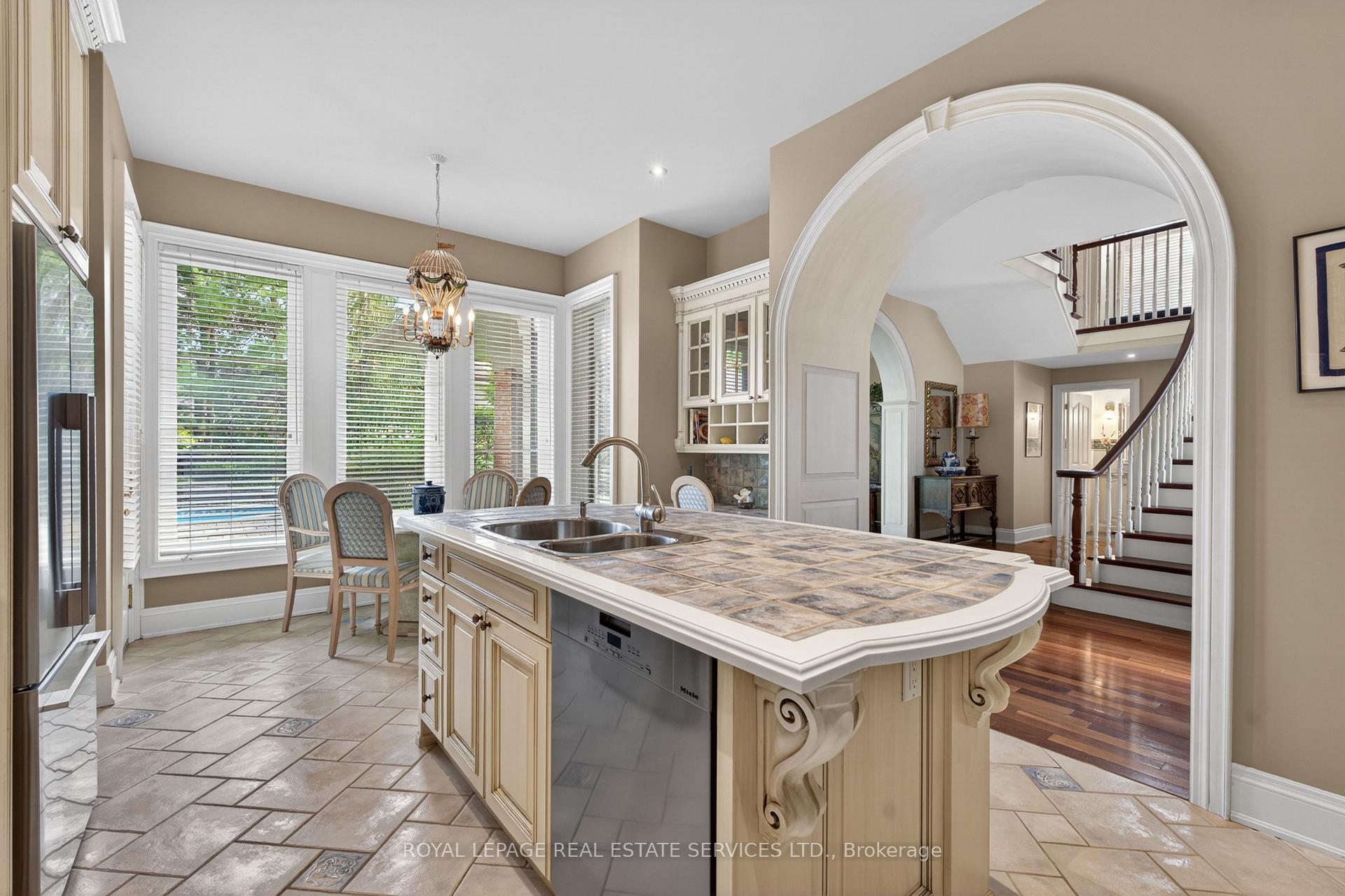 Photo 15 of 3476 Vinehaven Trail, Lincoln, Lincoln-Jordan/Vineland — HOMEH