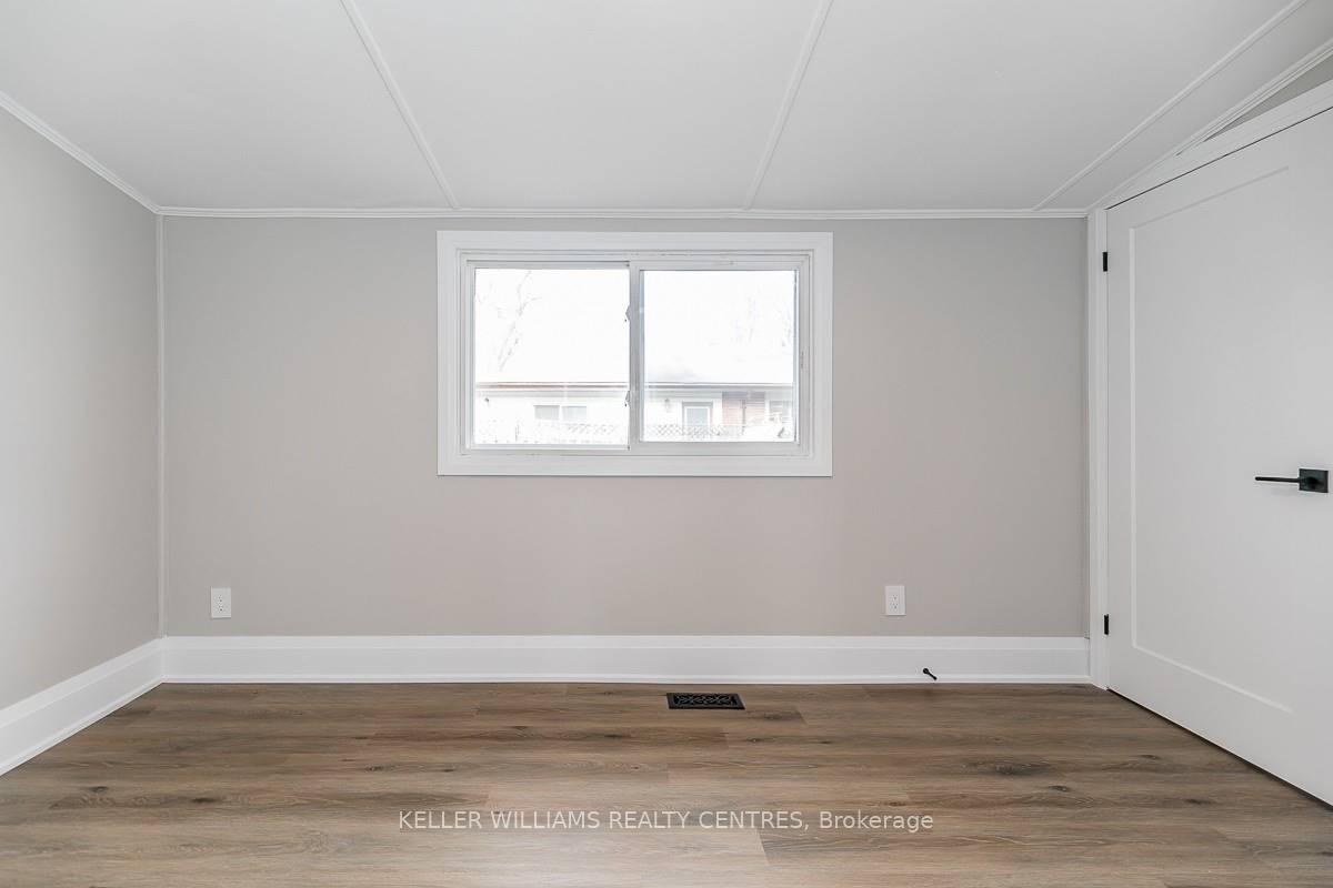 Photo 9 of Unit 2, 46 Campbell Avenue, Barrie, Allandale — HOMEH