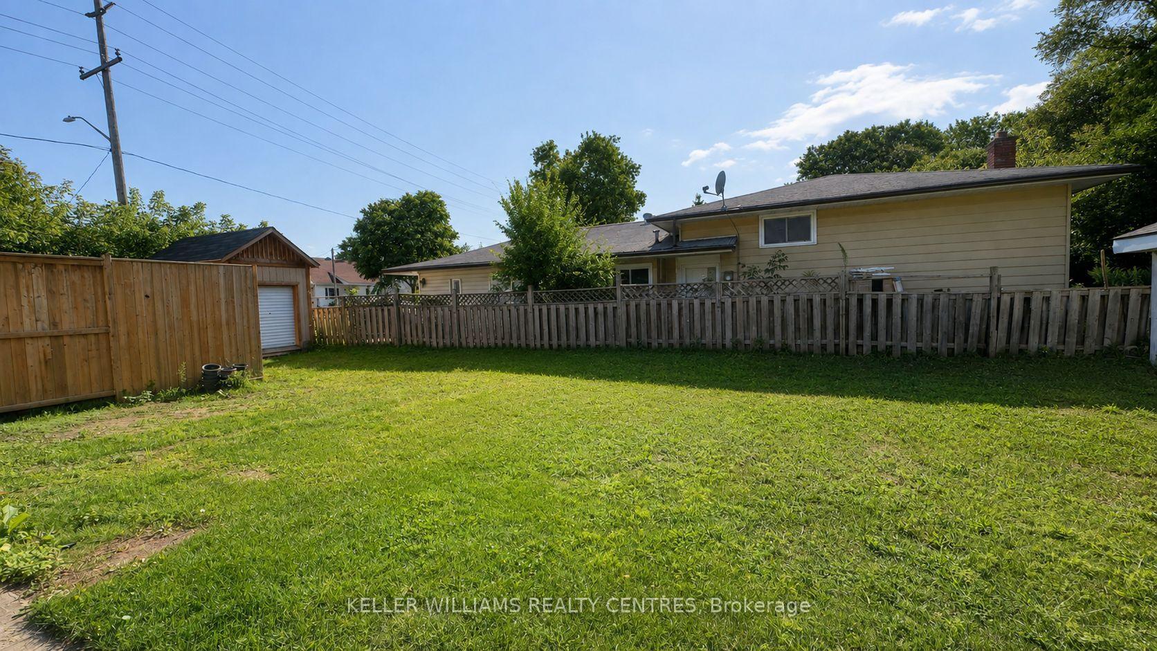 Photo 14 of Unit 2, 46 Campbell Avenue, Barrie, Allandale — HOMEH