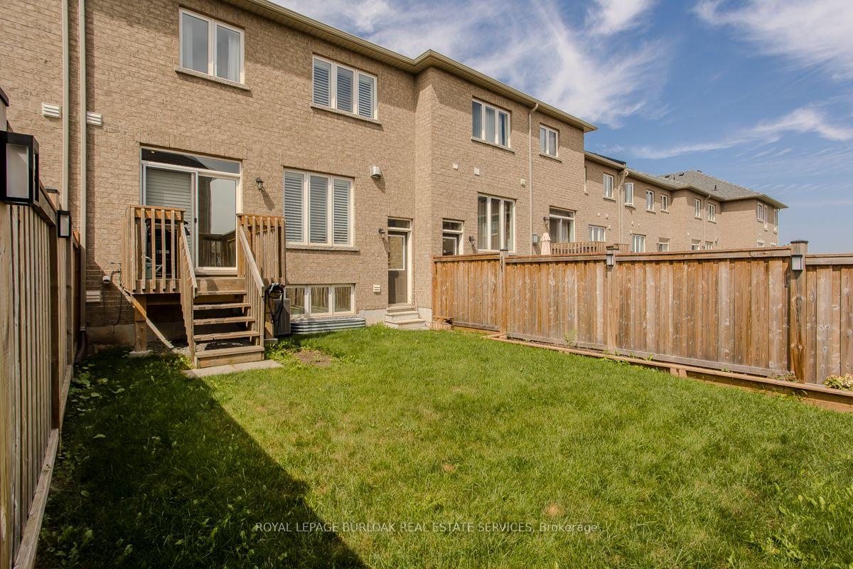 Photo 8 of 11 Cooley Grove, Hamilton, Meadowlands — HOMEH