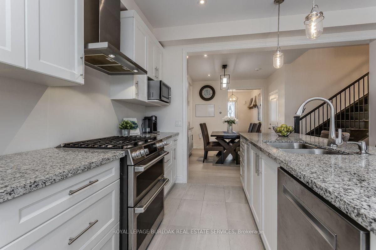 Photo 21 of 11 Cooley Grove, Hamilton, Meadowlands — HOMEH
