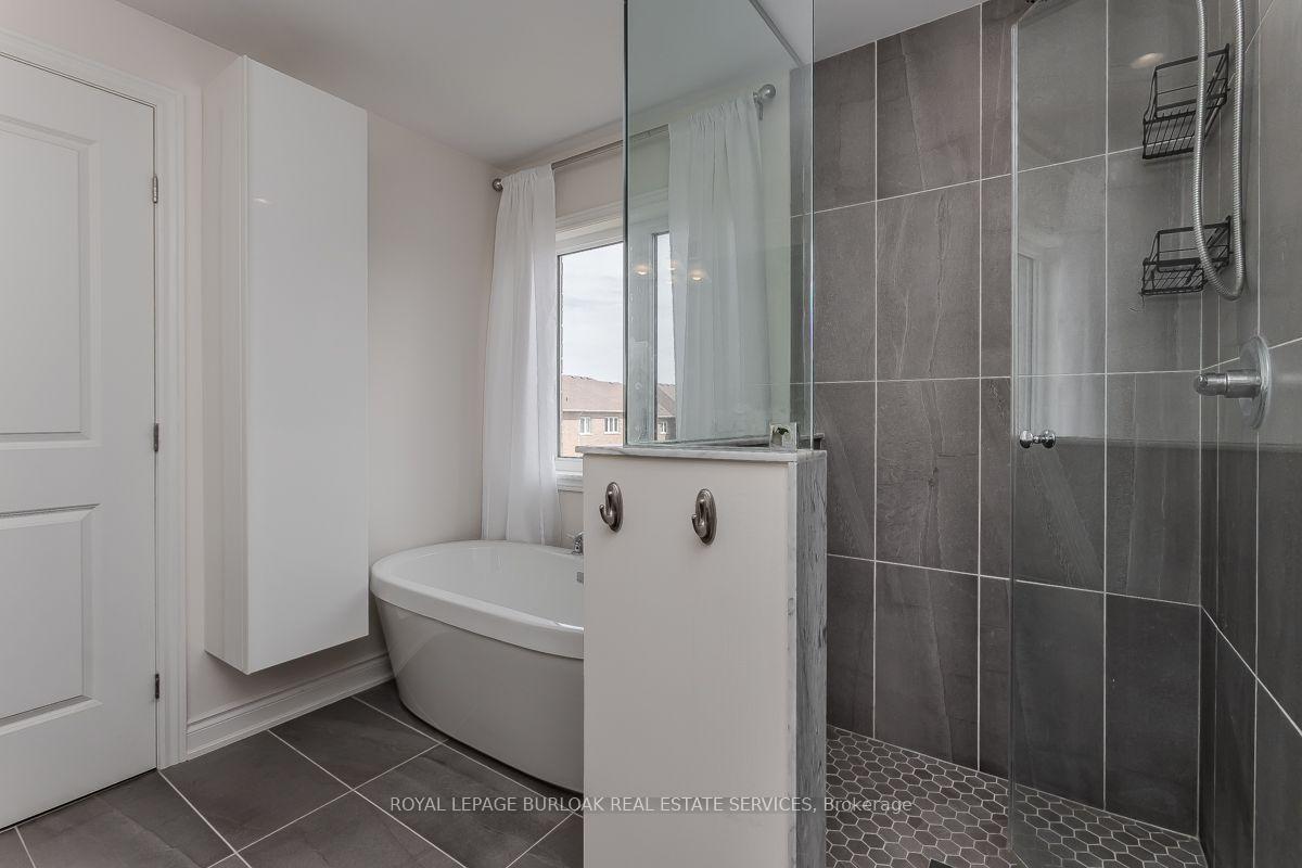 Photo 33 of 11 Cooley Grove, Hamilton, Meadowlands — HOMEH