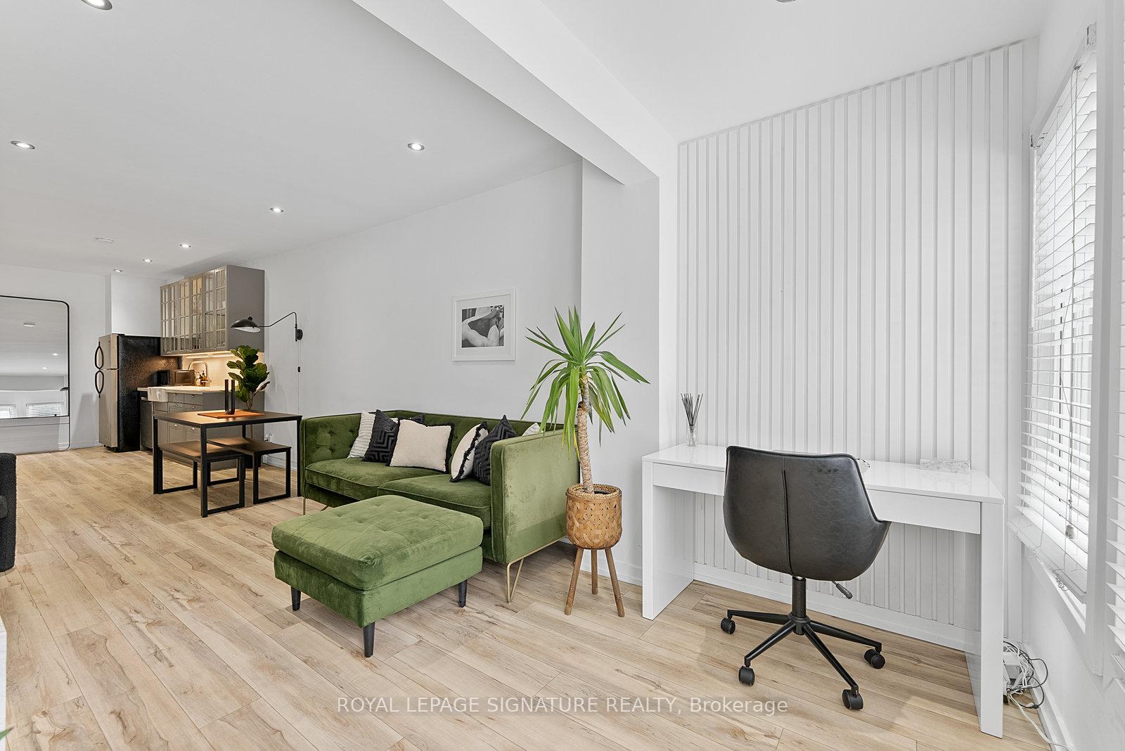 Photo 4 of 28 Minto Street, Toronto, Greenwood-Coxwell — HOMEH