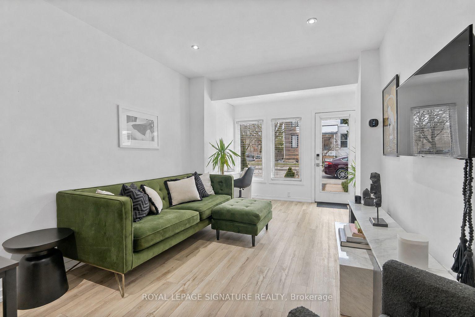 Photo 5 of 28 Minto Street, Toronto, Greenwood-Coxwell — HOMEH
