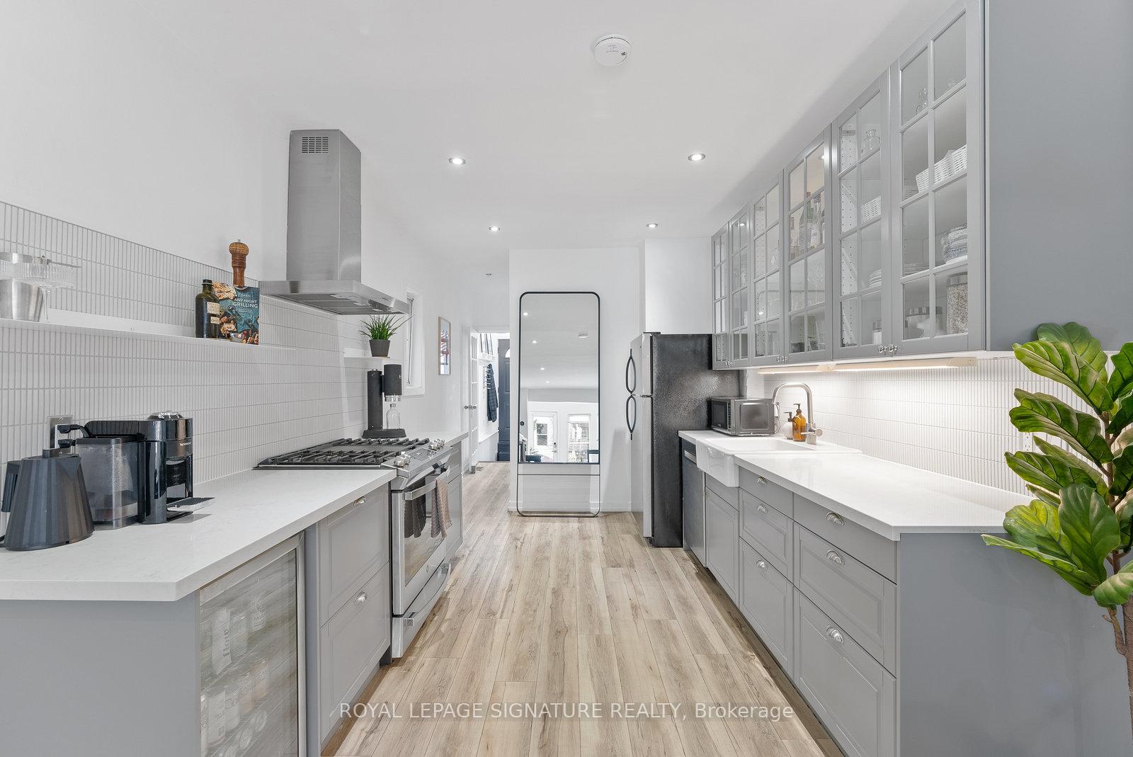 Photo 8 of 28 Minto Street, Toronto, Greenwood-Coxwell — HOMEH