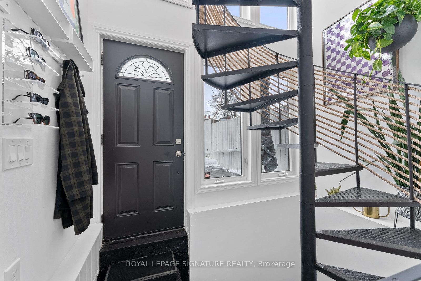 Photo 14 of 28 Minto Street, Toronto, Greenwood-Coxwell — HOMEH