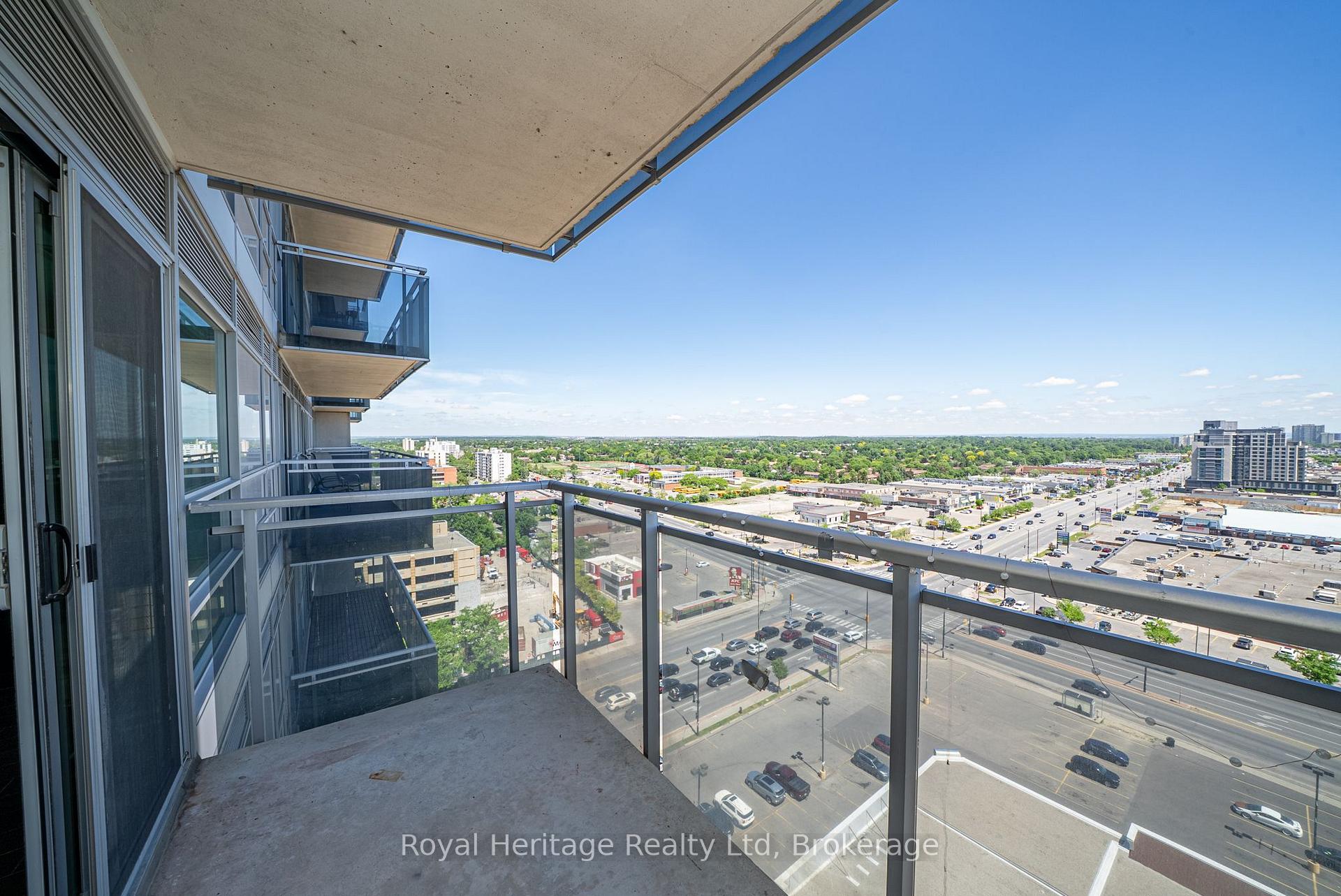 Photo 10 of Unit 1602, 215 Queen Street E, Brampton, Queen Street Corridor — HOMEH