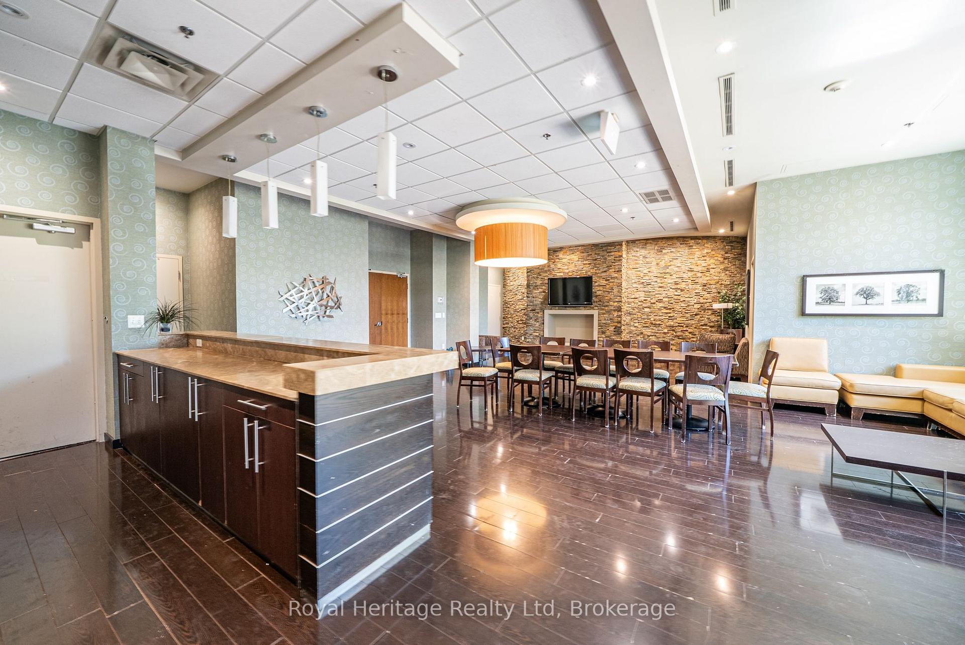Photo 16 of Unit 1602, 215 Queen Street E, Brampton, Queen Street Corridor — HOMEH