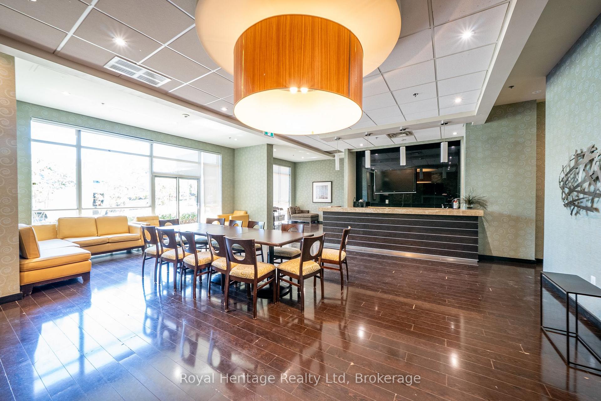 Photo 17 of Unit 1602, 215 Queen Street E, Brampton, Queen Street Corridor — HOMEH