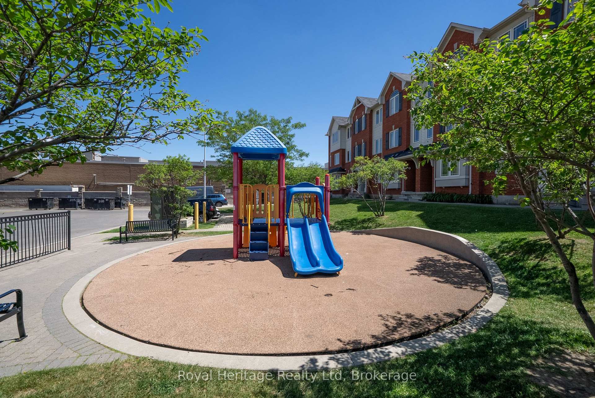 Photo 20 of Unit 1602, 215 Queen Street E, Brampton, Queen Street Corridor — HOMEH