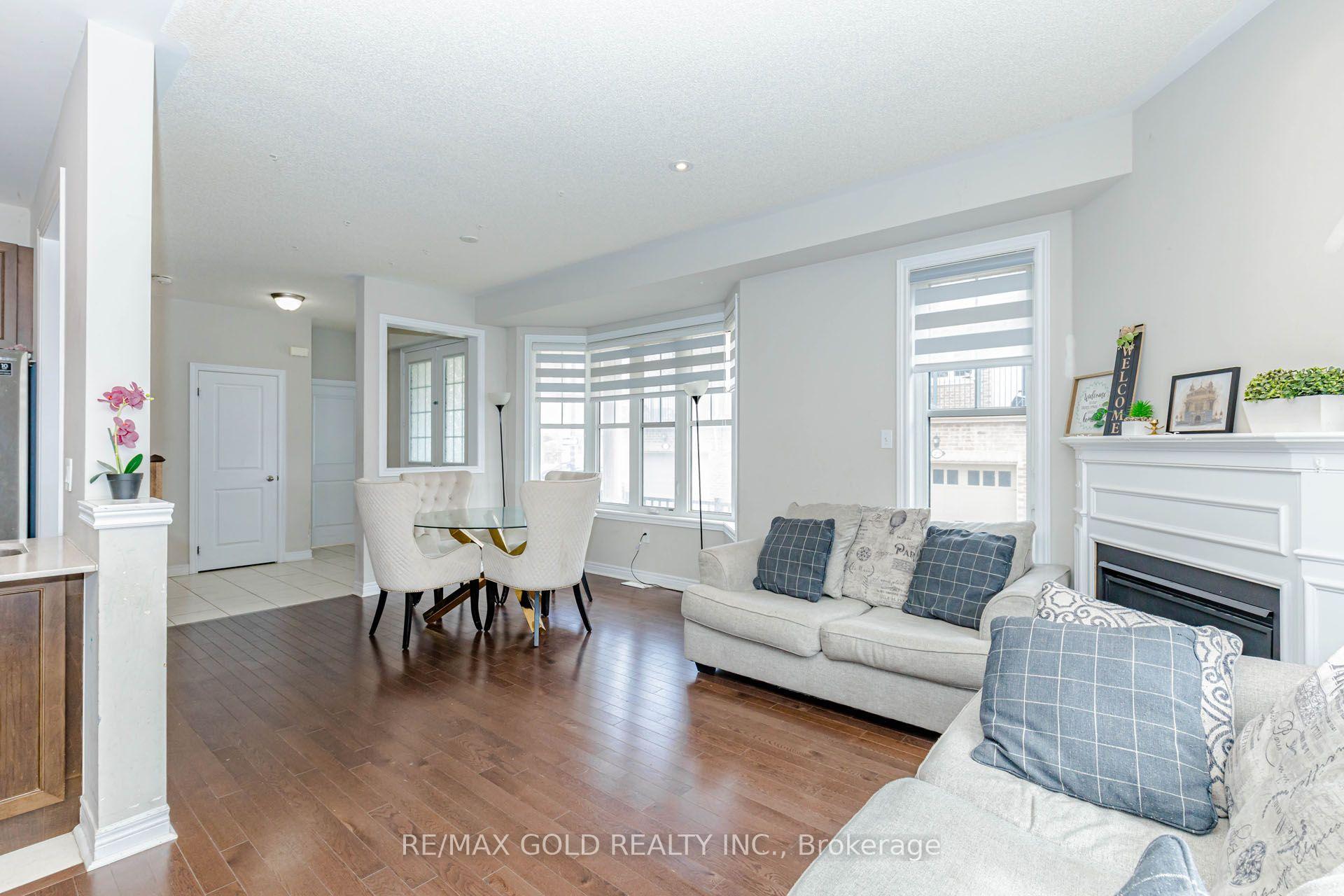 Photo 9 of 3 Dale Meadows Road, Brampton, Bram West — HOMEH