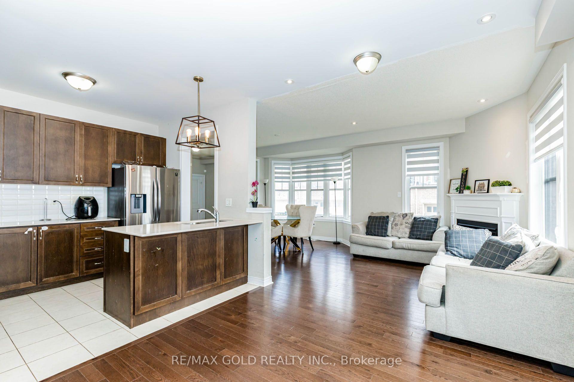 Photo 15 of 3 Dale Meadows Road, Brampton, Bram West — HOMEH