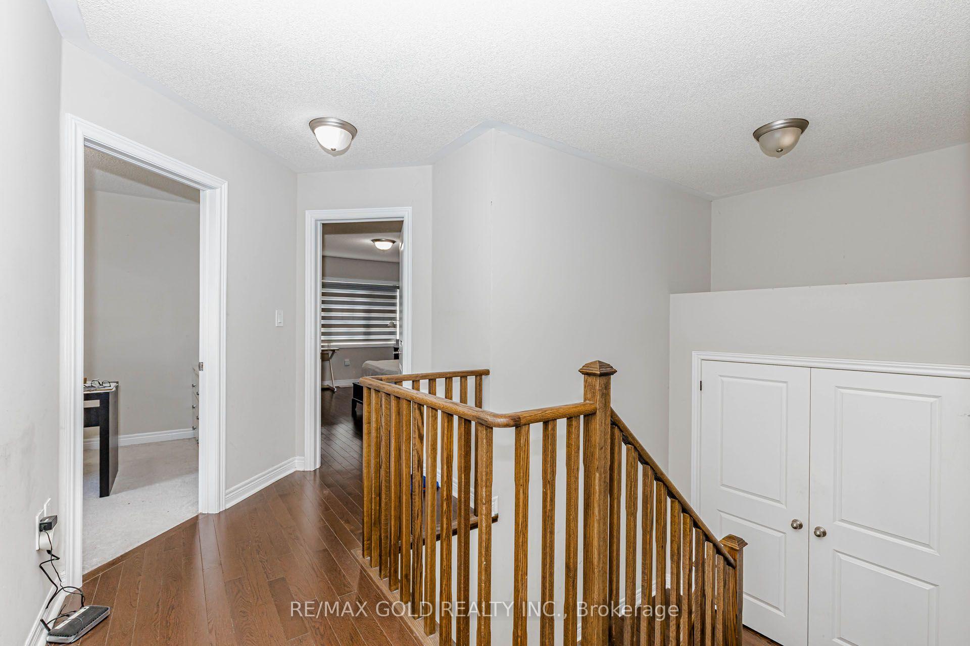 Photo 22 of 3 Dale Meadows Road, Brampton, Bram West — HOMEH