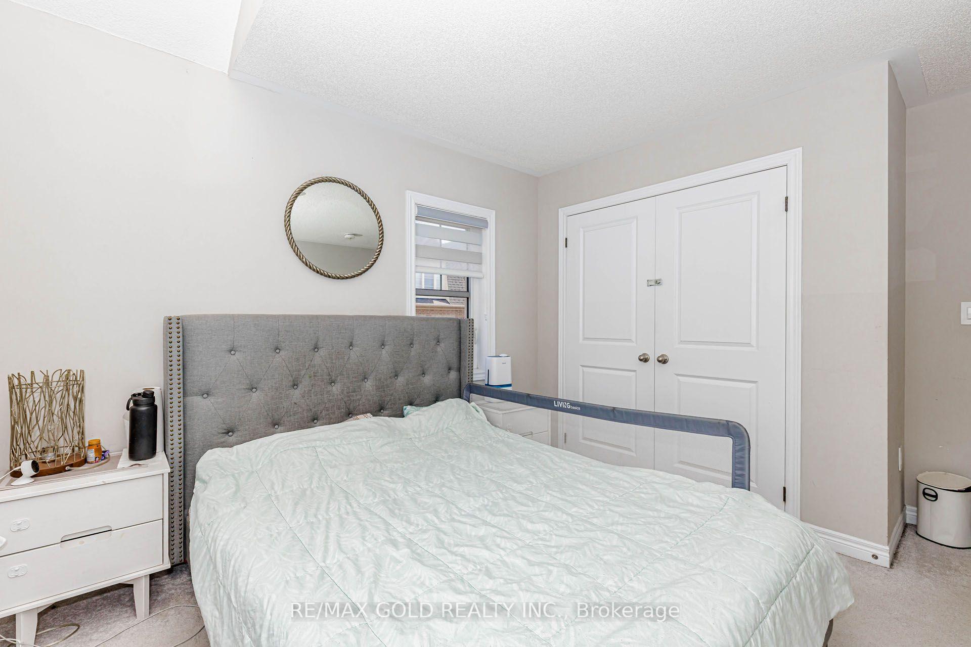 Photo 38 of 3 Dale Meadows Road, Brampton, Bram West — HOMEH