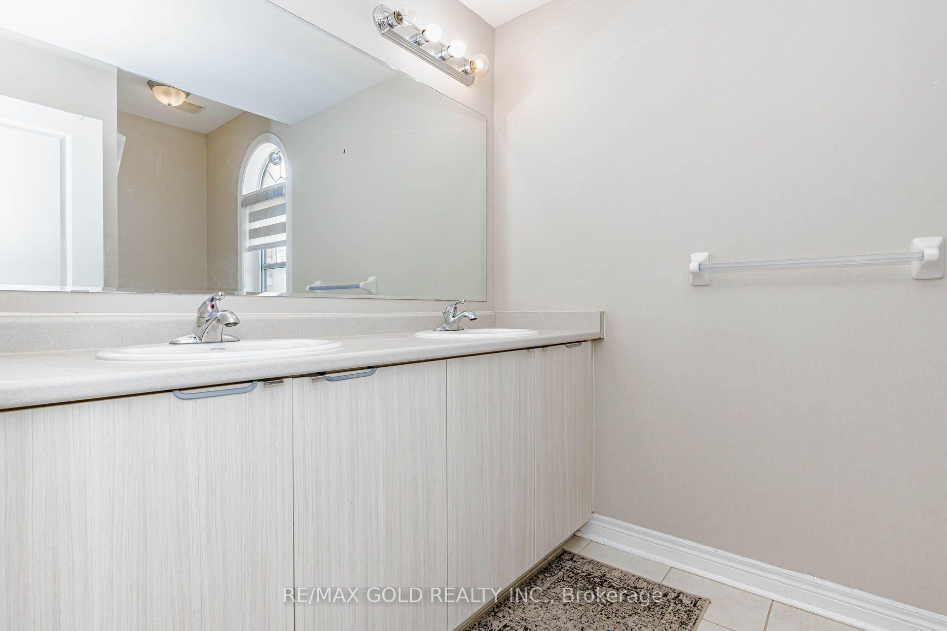Photo 40 of 3 Dale Meadows Road, Brampton, Bram West — HOMEH