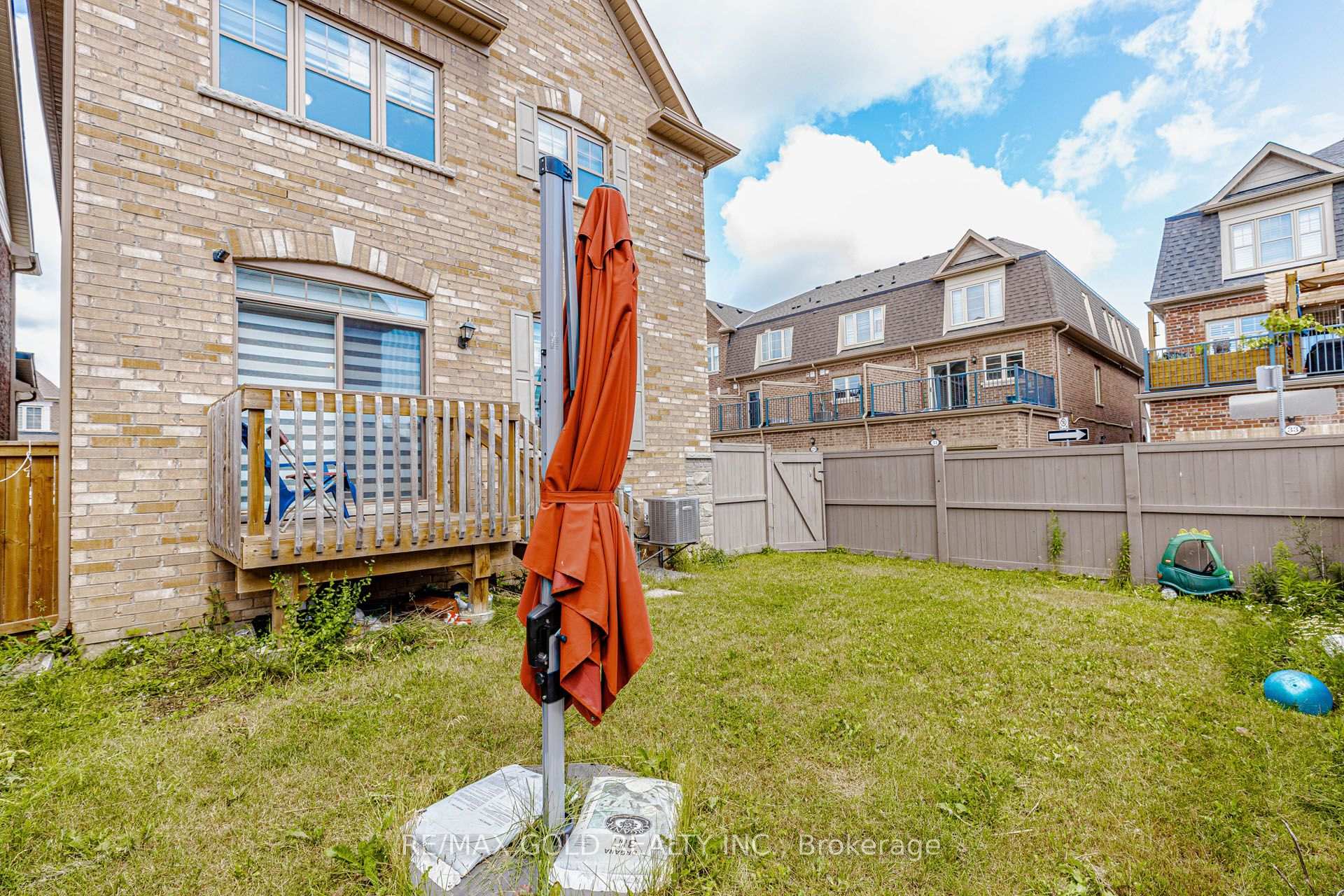 Photo 49 of 3 Dale Meadows Road, Brampton, Bram West — HOMEH