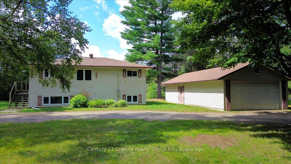 Photo 2 of 32 Firehall Lane, Hastings Highlands, Herschel Ward — HOMEH